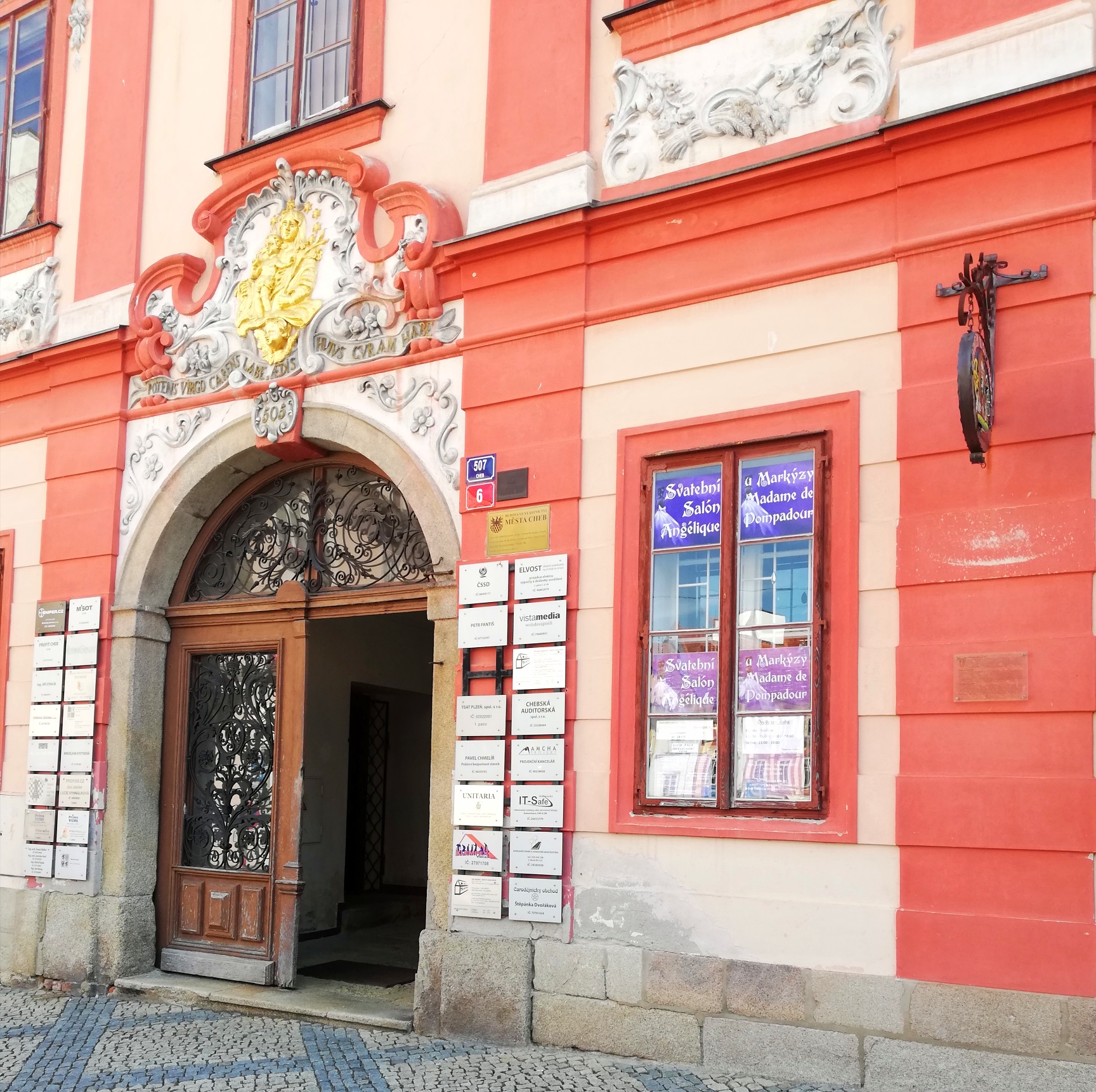 Svatební salon Angelique u markyzy Madame De Pompadour foto 2