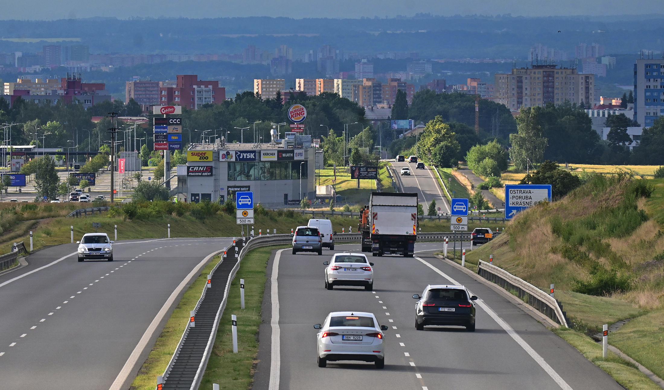 Nákupní centrum Géčko foto 2