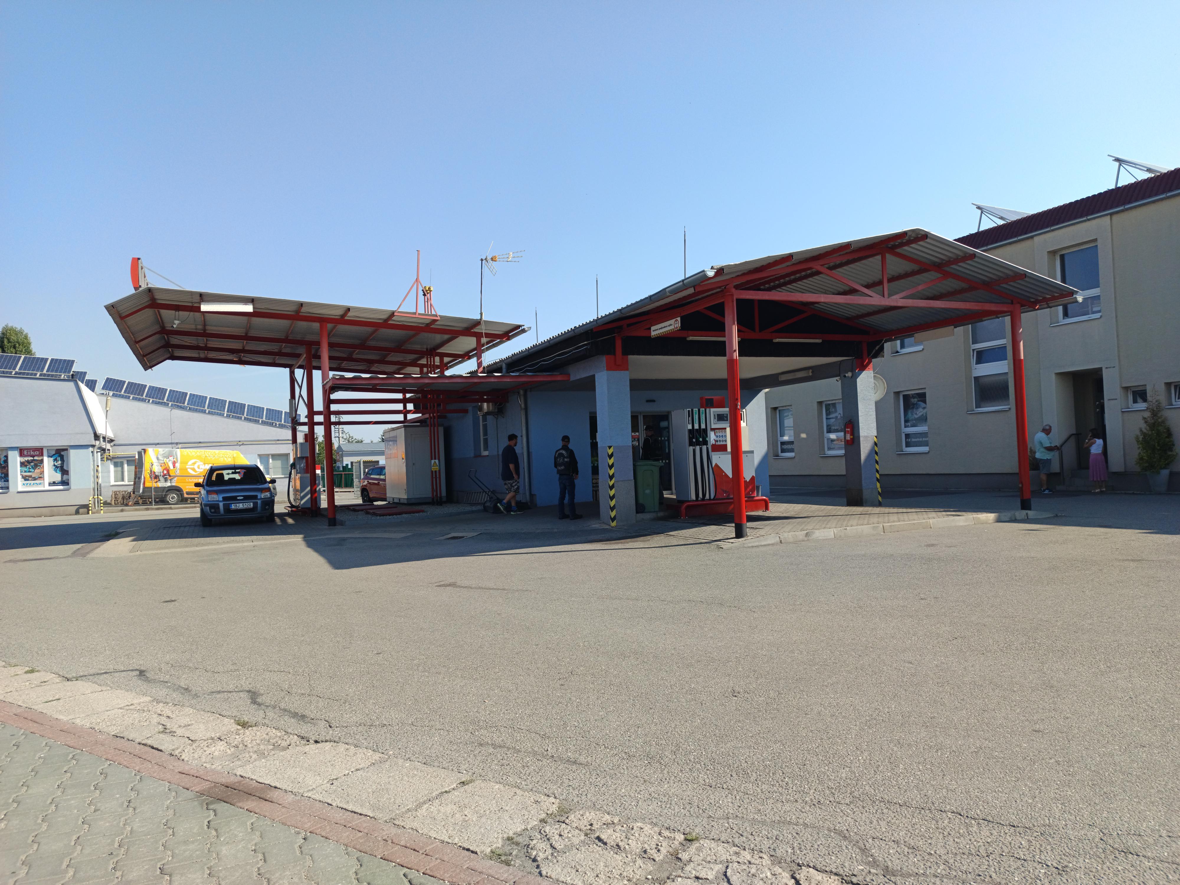 EIKA ZNOJMO, a.s. - čerpací stanice foto 3