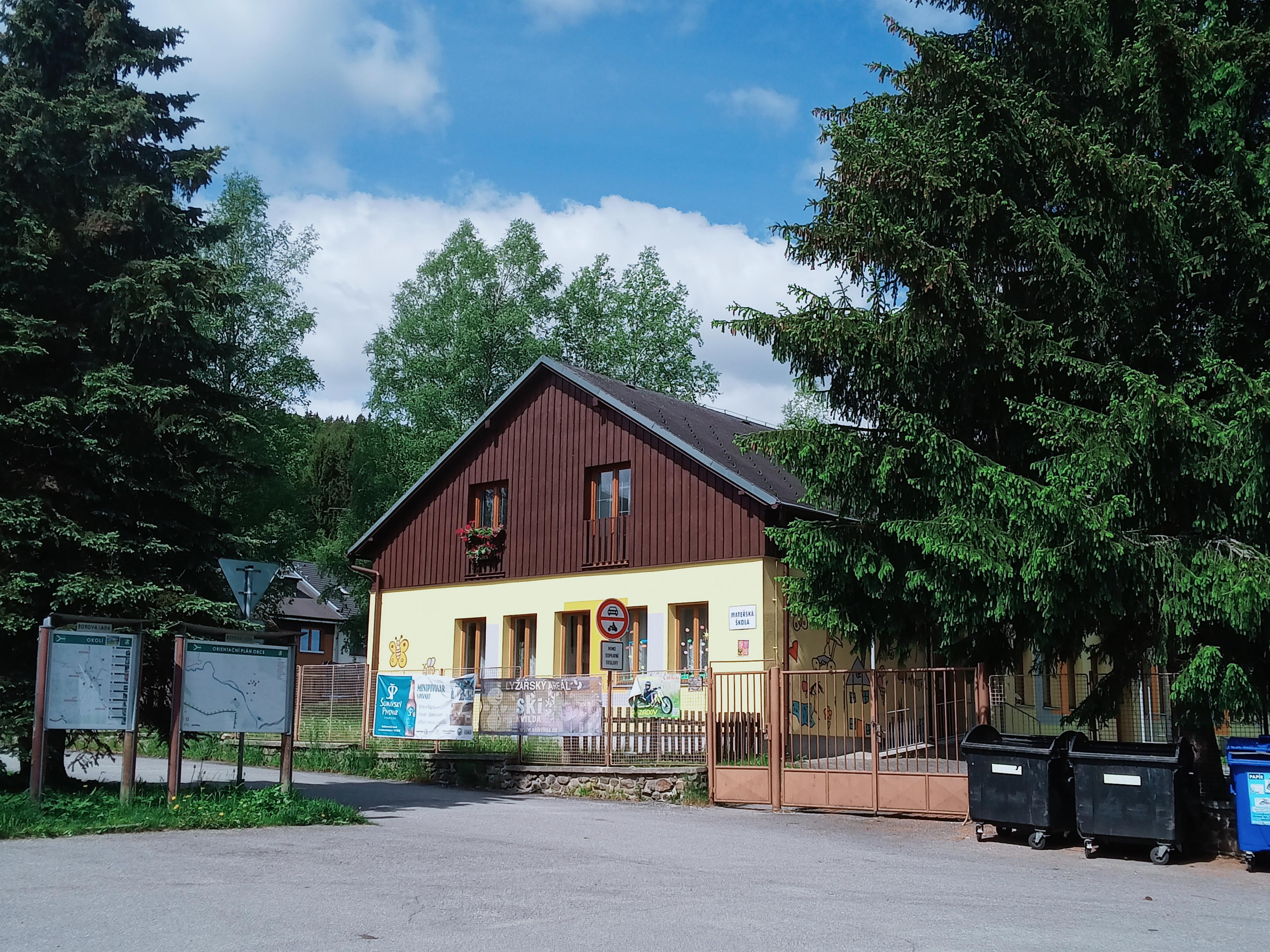 ZŠ a MŠ Borová Lada foto 2