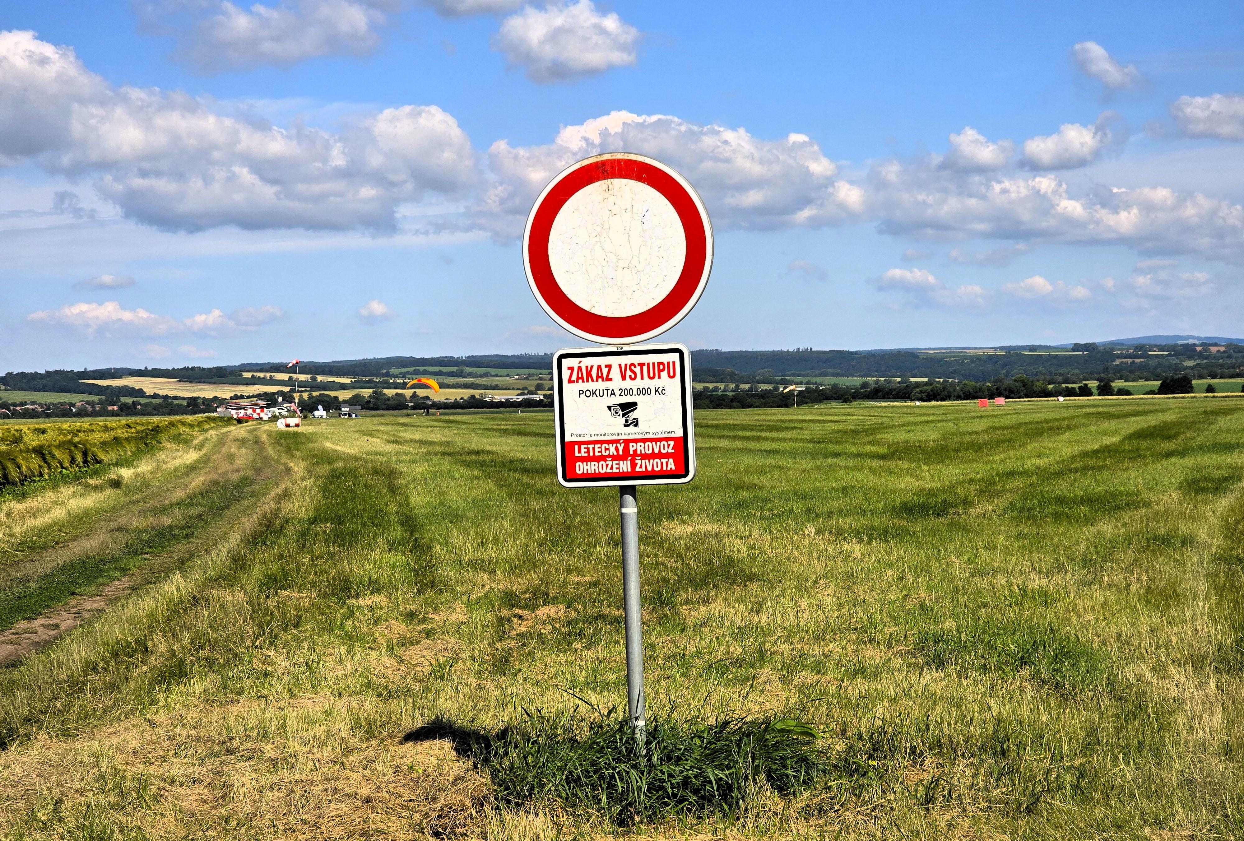 Letiště Stichovice (LKSB) foto 6