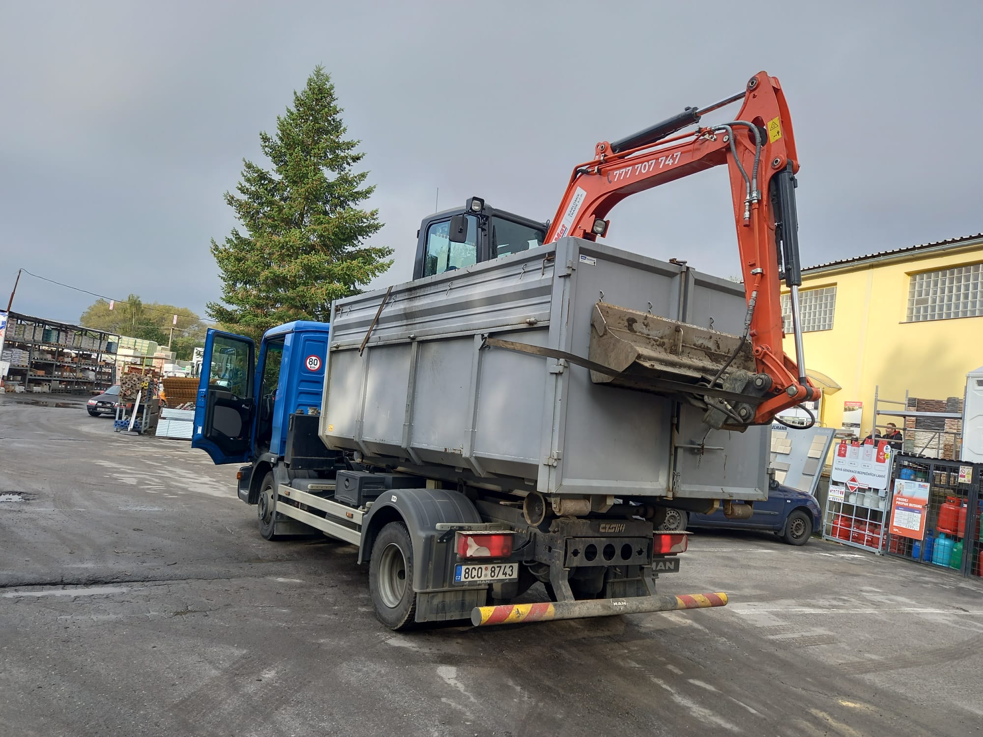 Pavel Cvikl - kontejnerová doprava foto 4