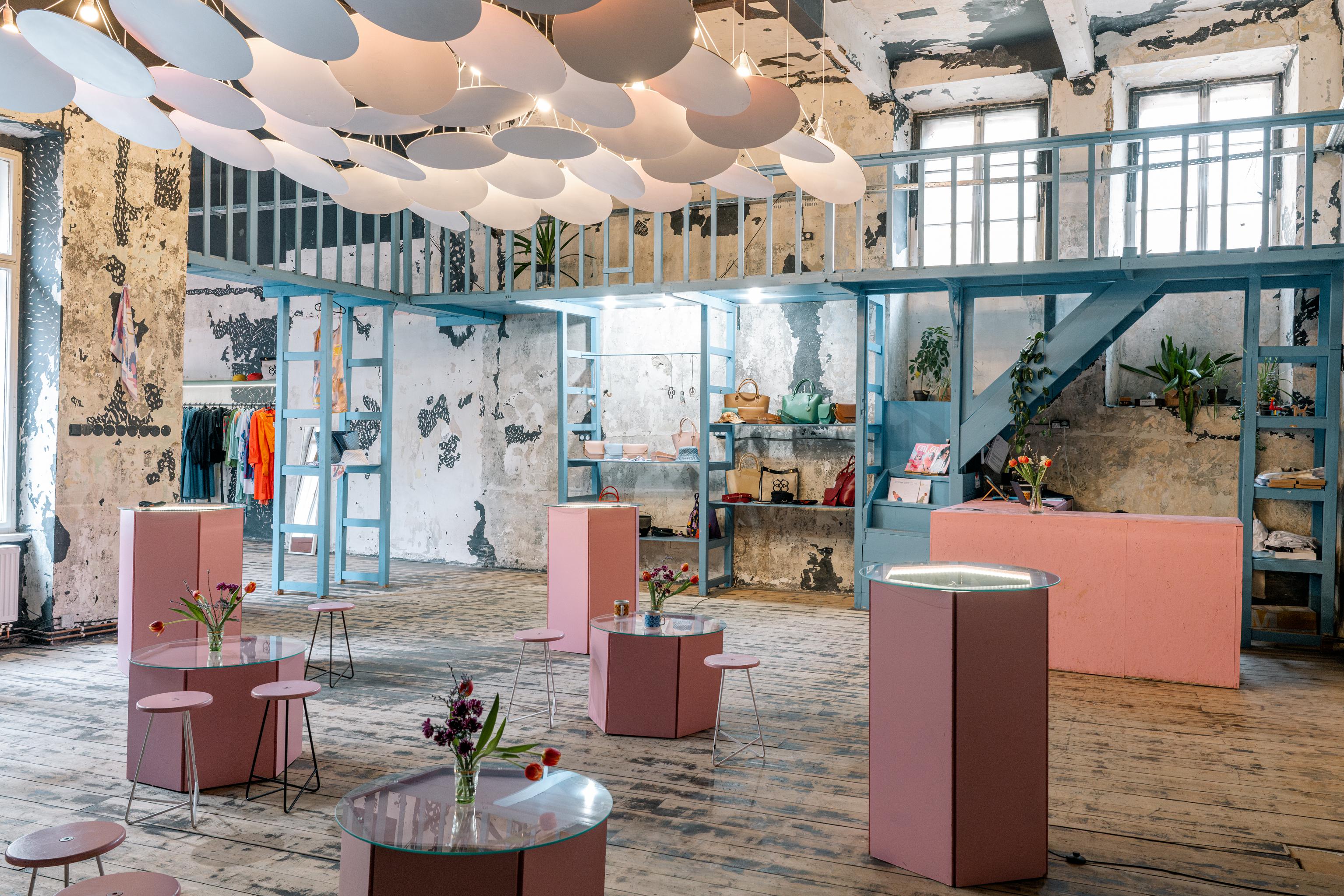 SLÁVA! fashion concept store & kreativní hub