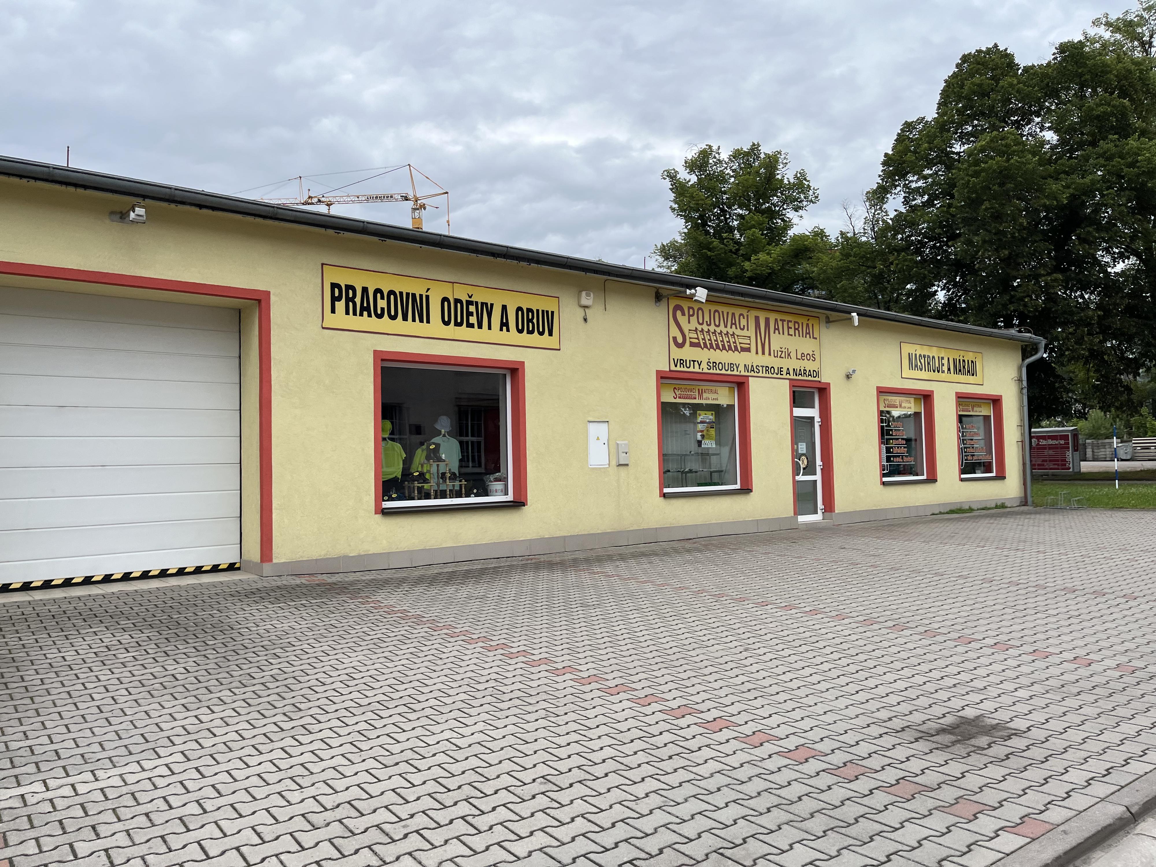 Spojovací materiál - Mužík Leoš foto 2