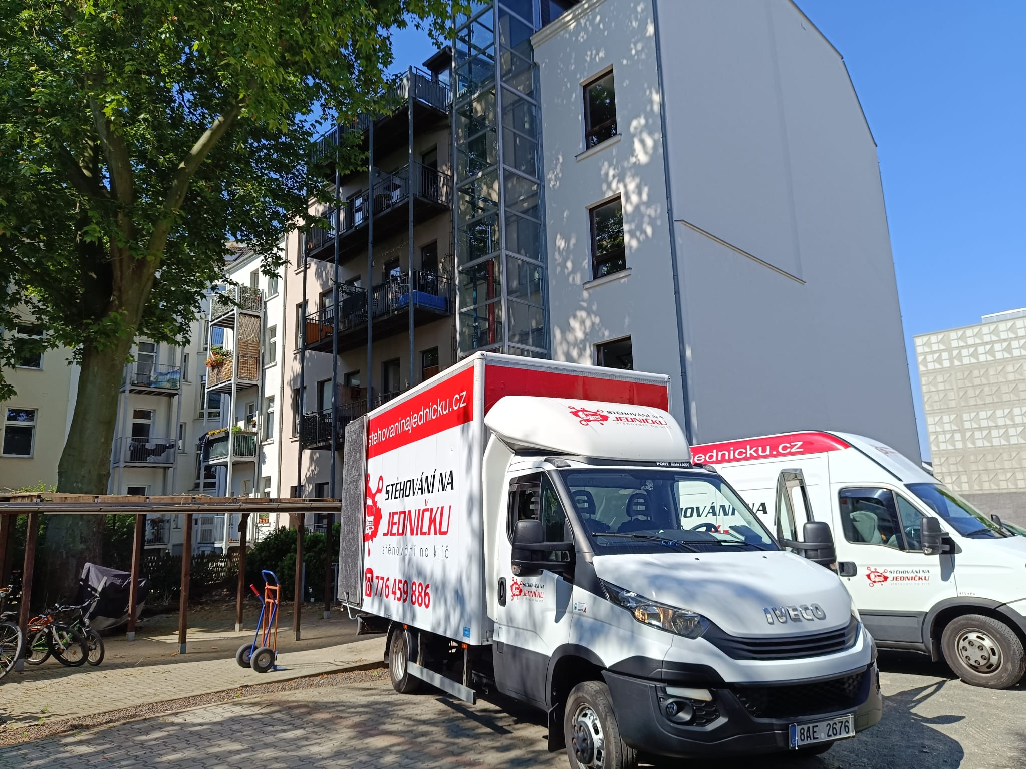 STĚHOVÁNÍ NA JEDNIČKU foto 4