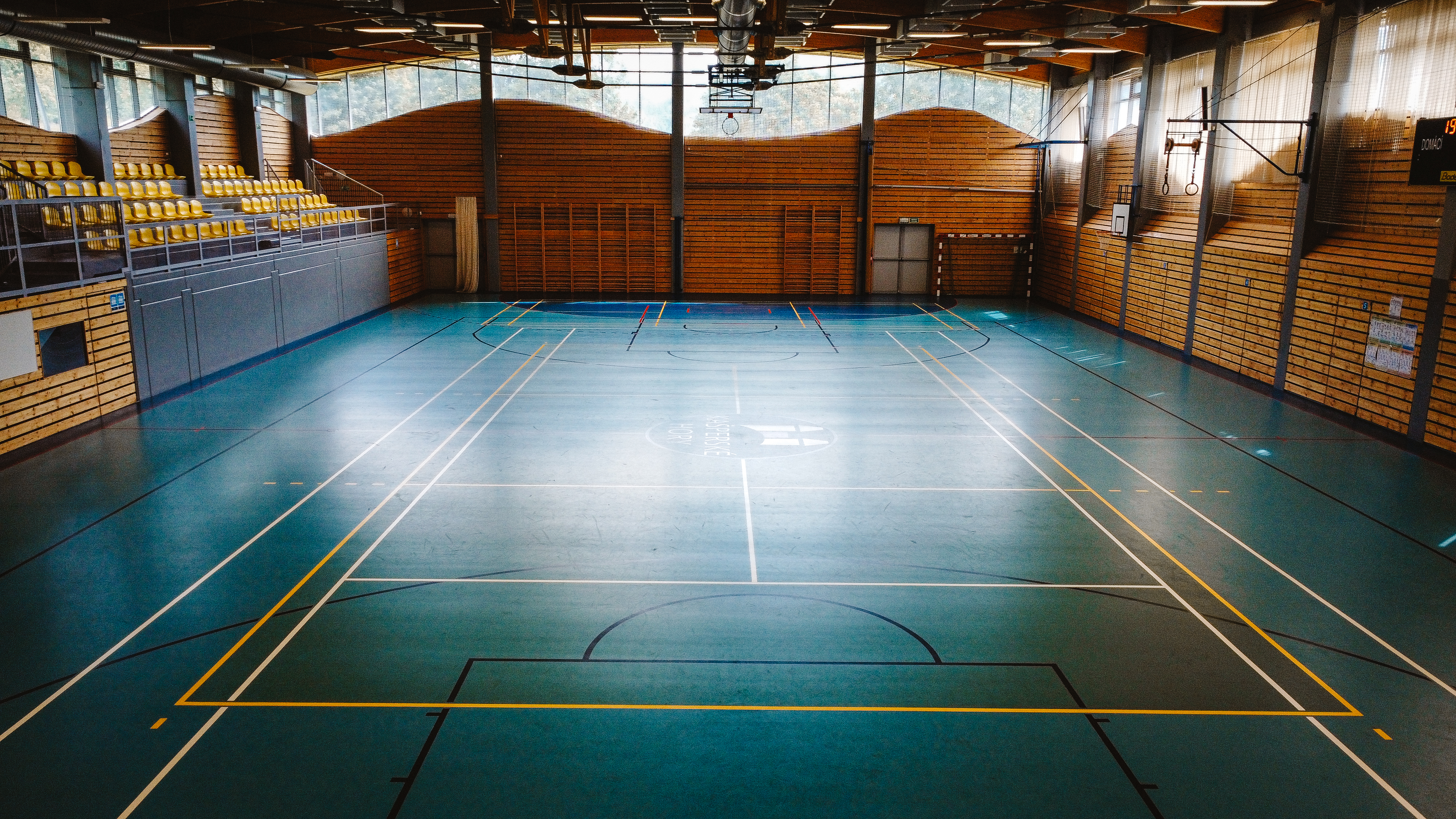Sportovní hala - Technické služby Města Kašperské Hory foto 2