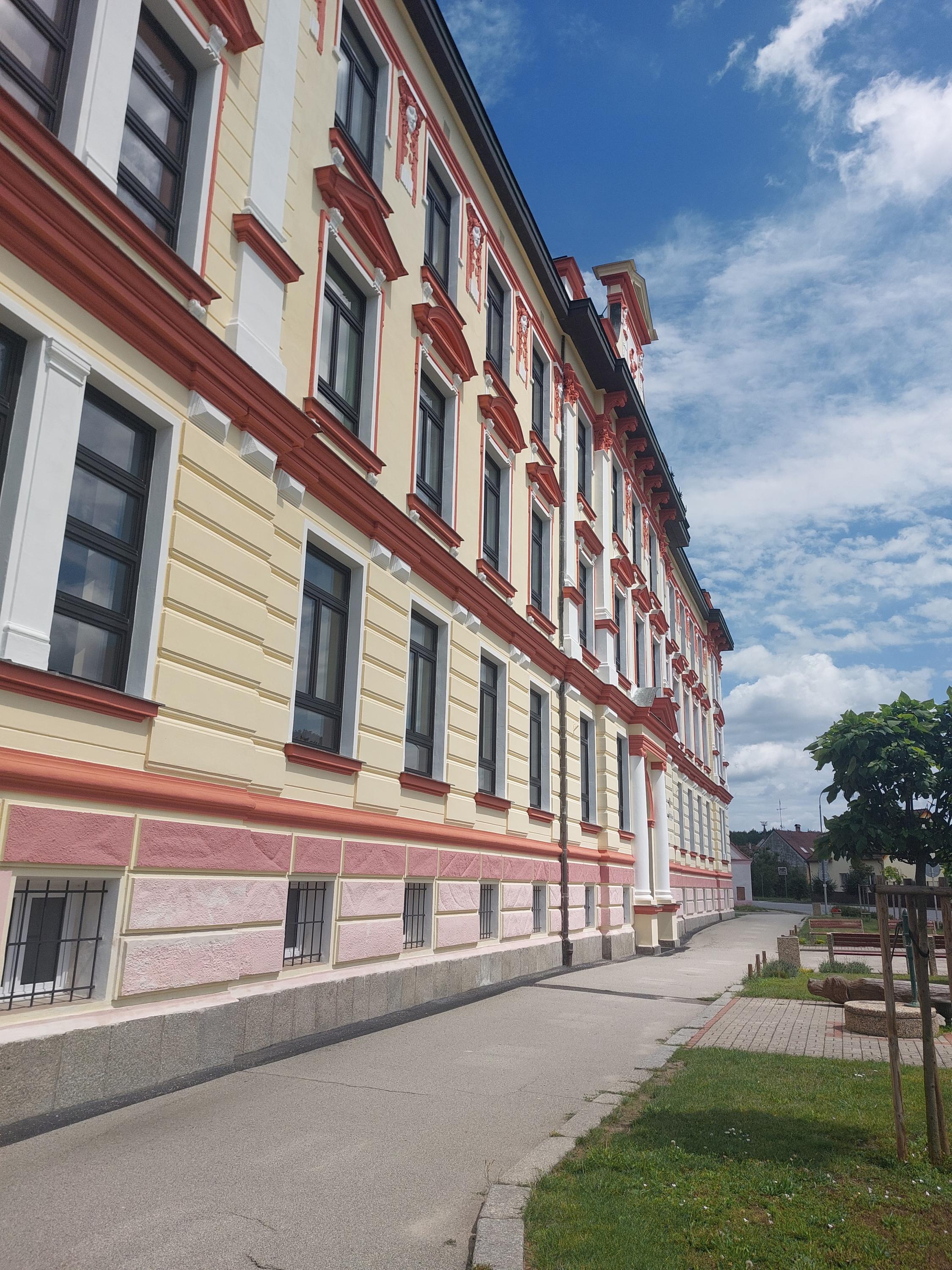 ZŠ Veselí nad Lužnicí, Čs. armády foto 2