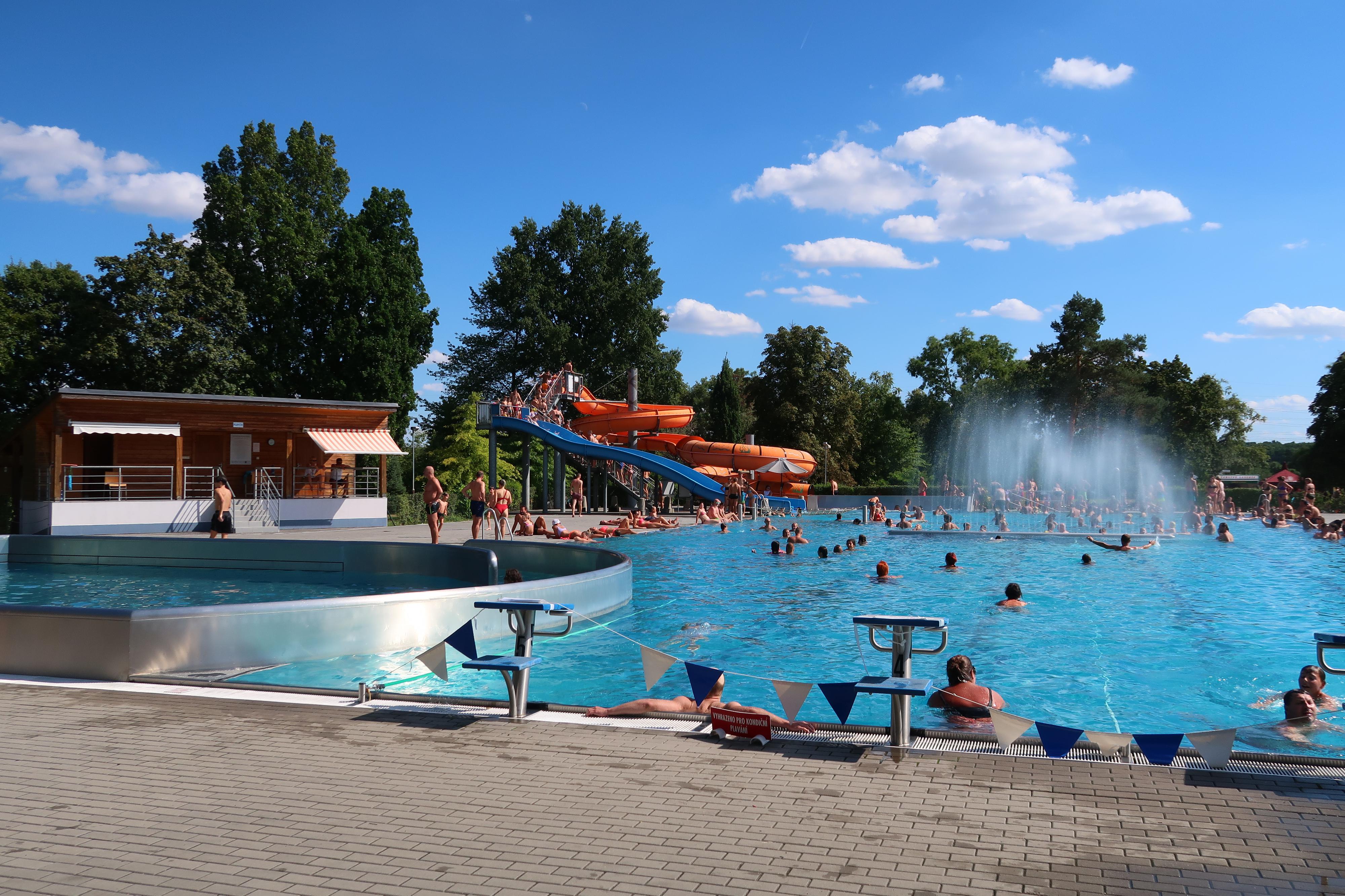 Lázně Hodonín - letní koupaliště foto 2