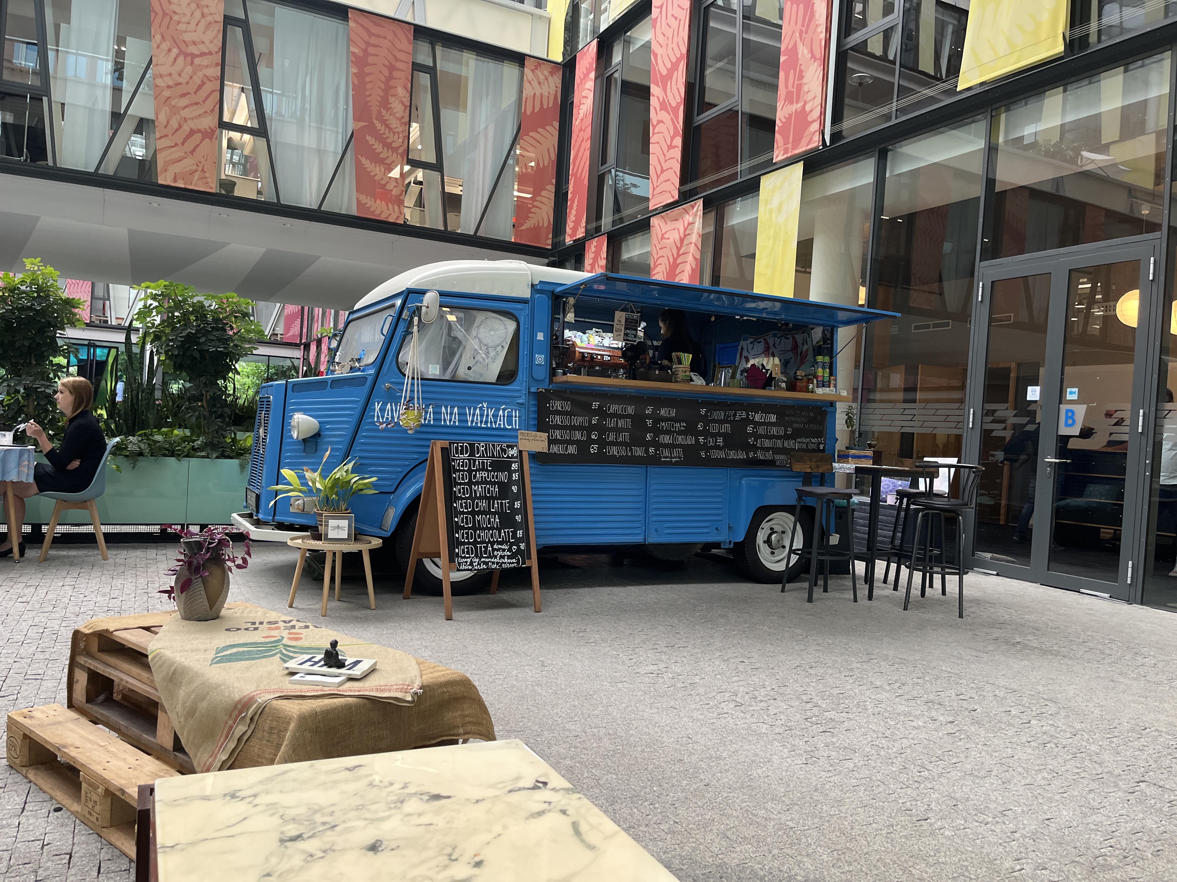 Kavárna na Vážkách foto 2