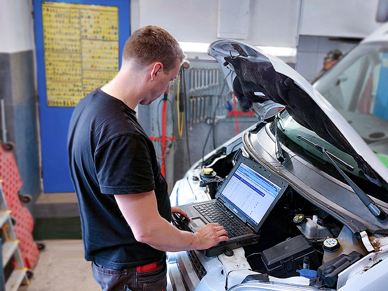 Autoservis Tomáš Petrák foto 3