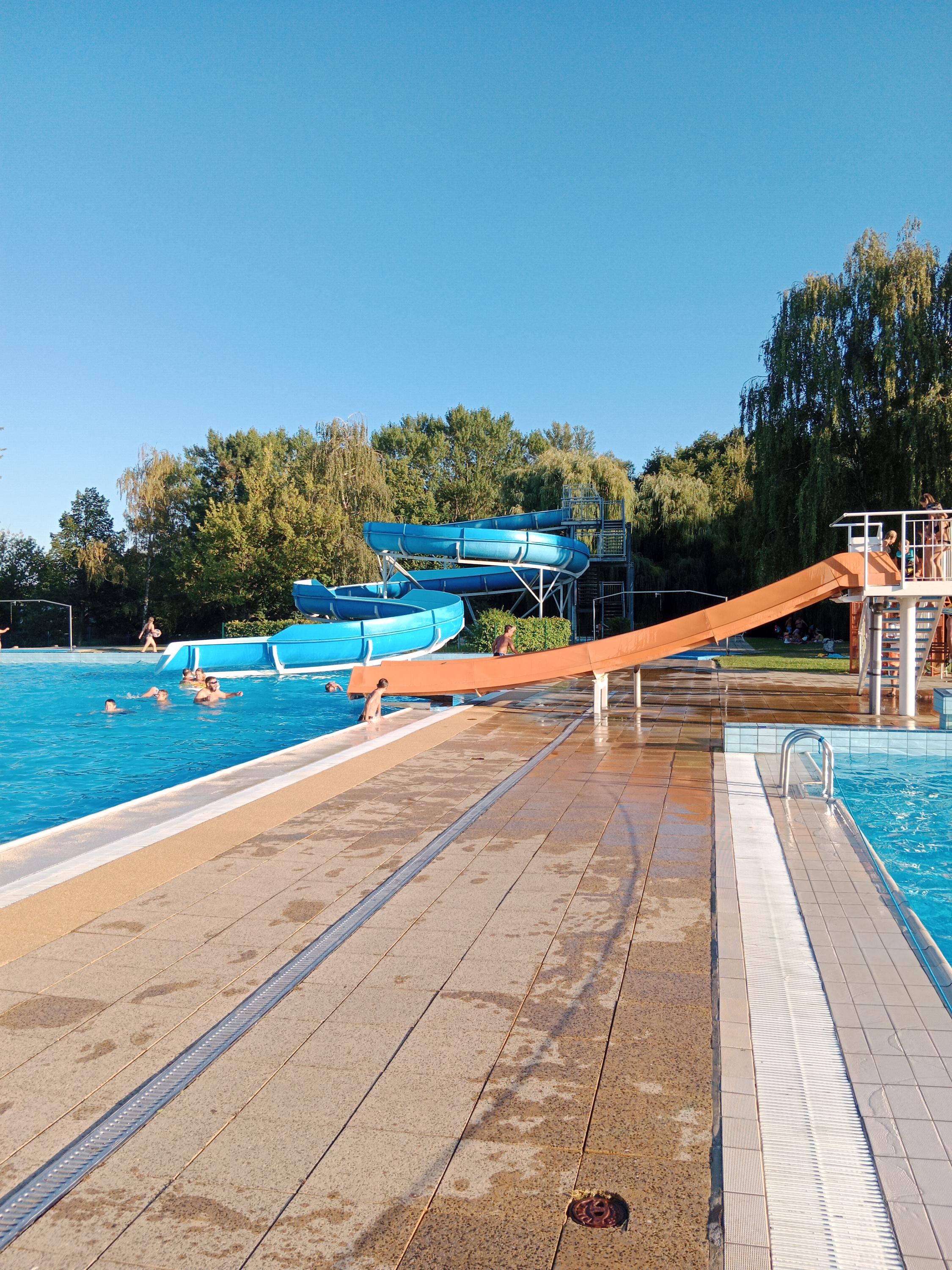 Letní koupaliště bazén Mělník foto 3