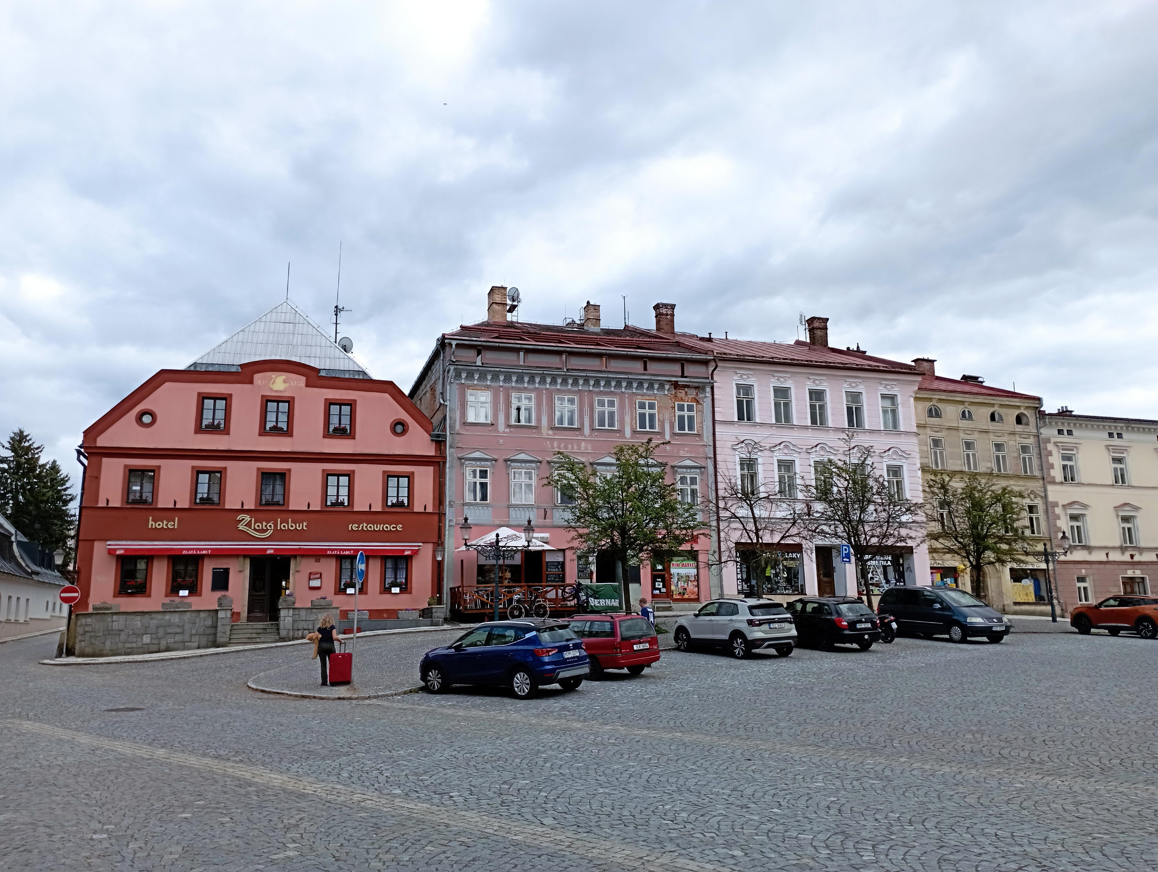 ZLATÁ LABUŤ foto 6