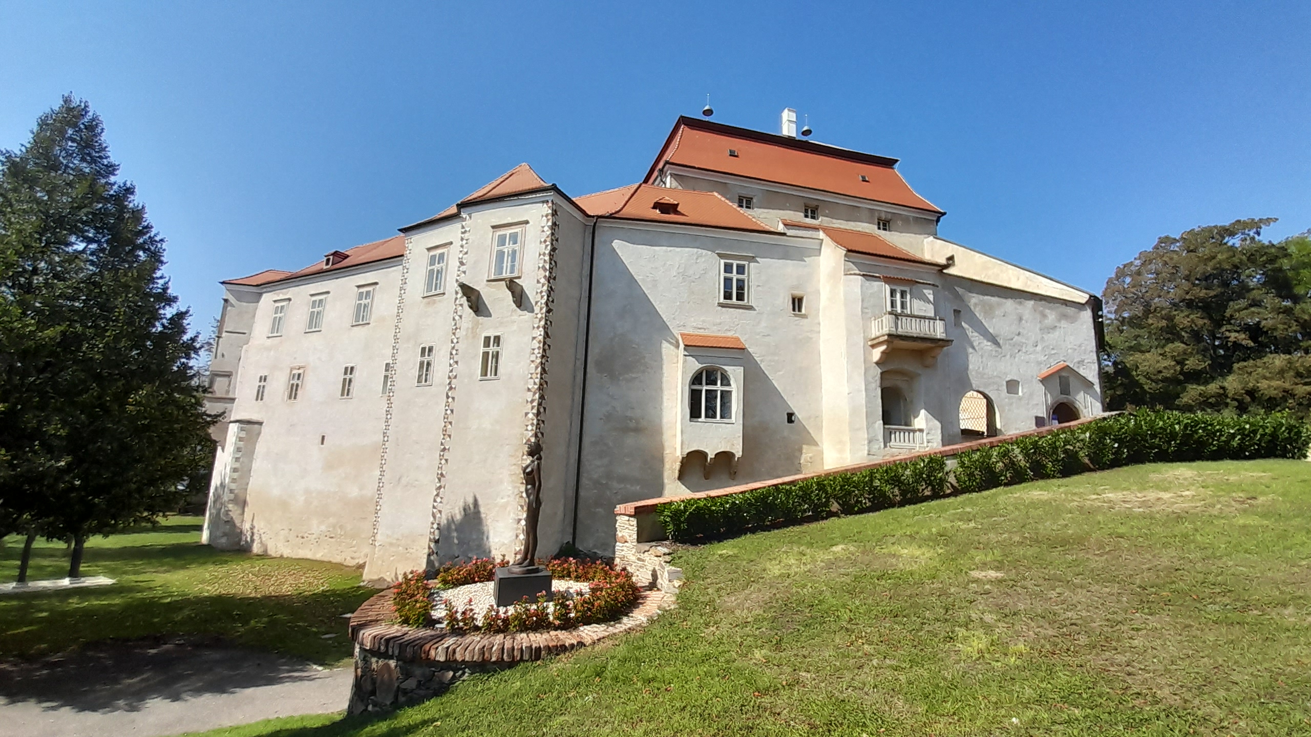 Zámek Miroslav foto 2