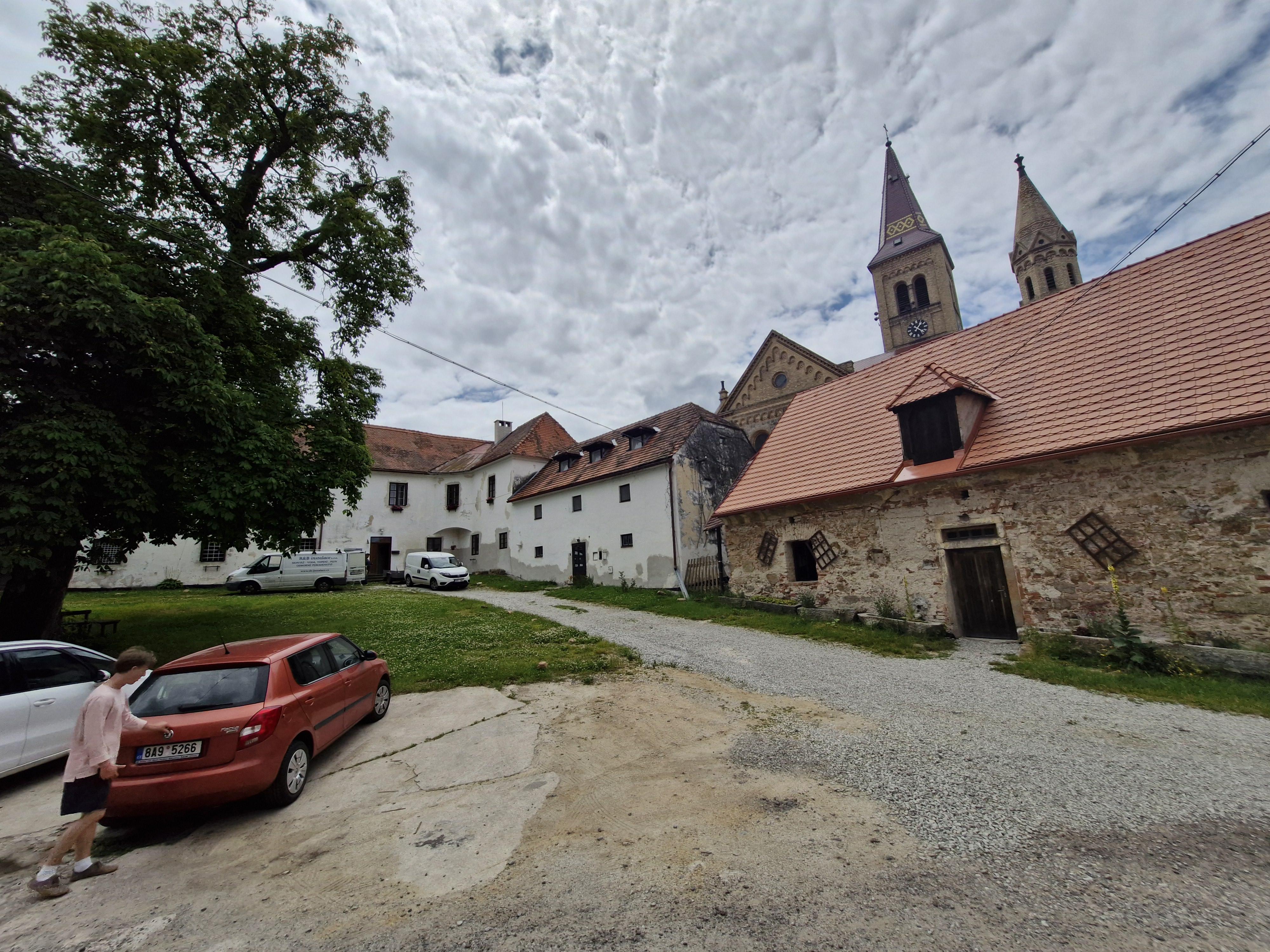 Římskokatolická farnost Hosín foto 6