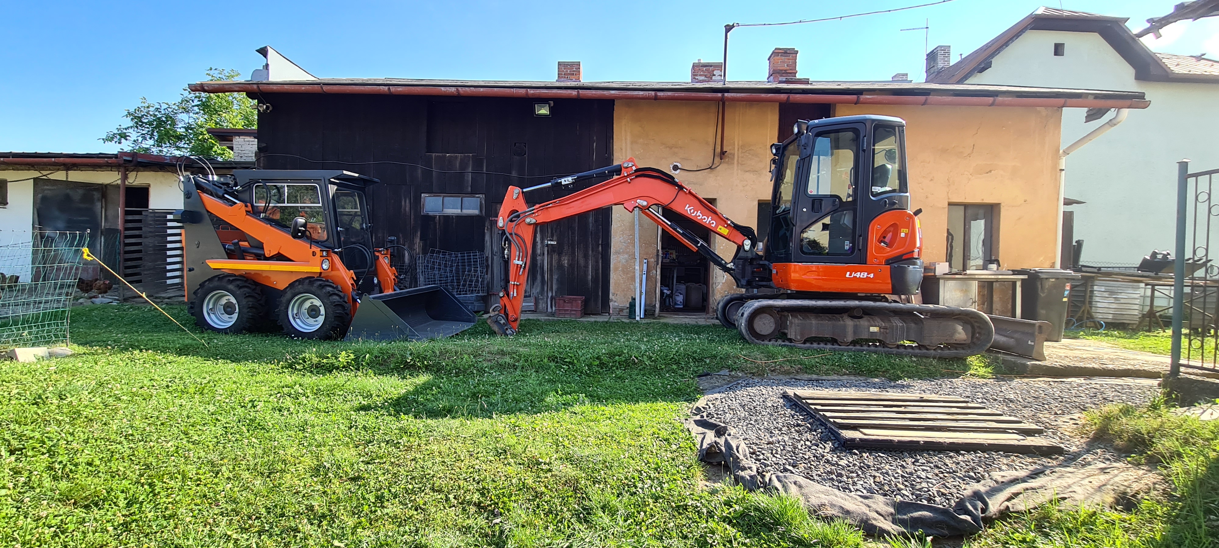 Zemní a výkopové práce - Kontejnery  Petr Zdralek