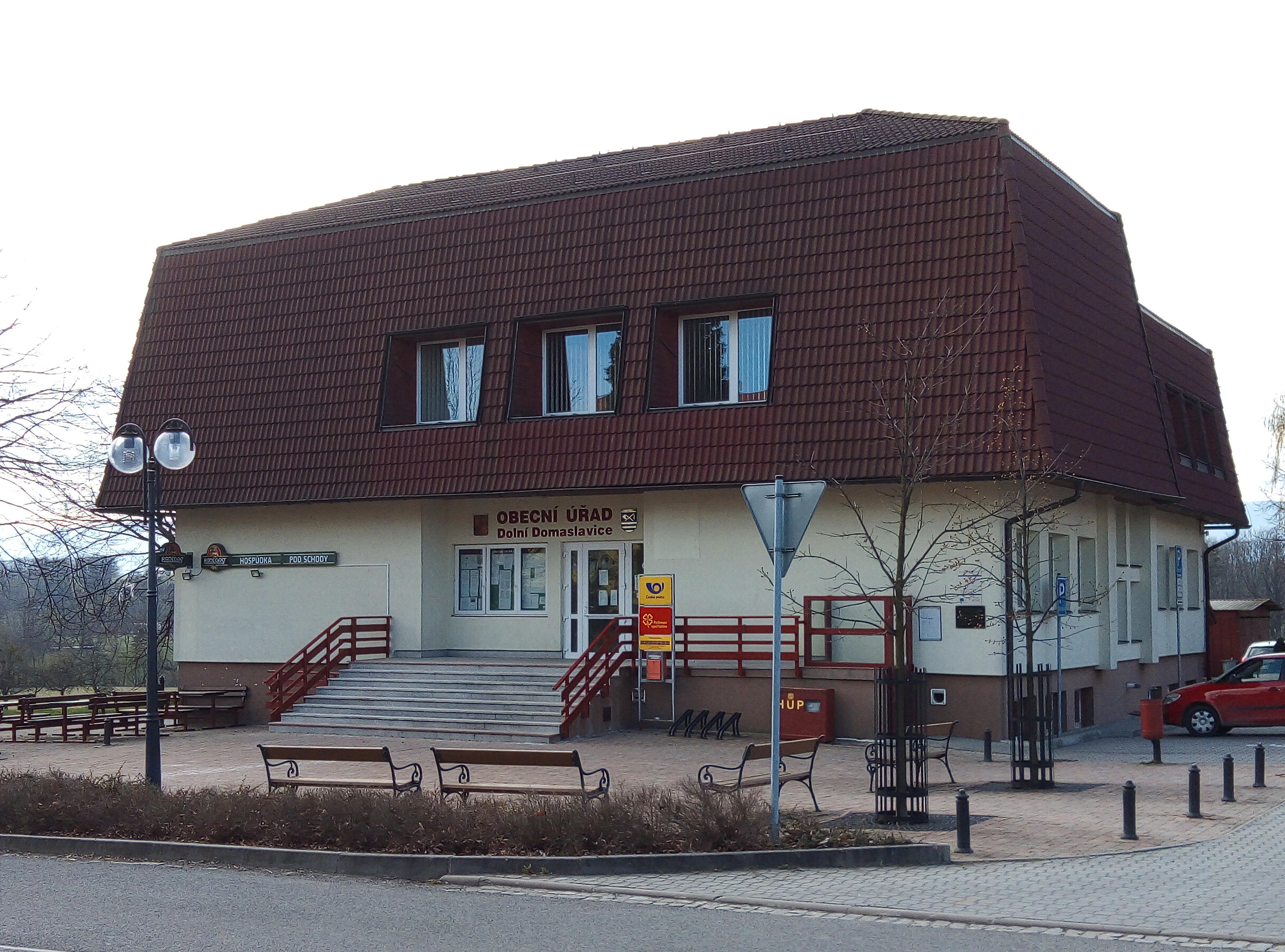 Dolní Domaslavice - obecní úřad foto 2