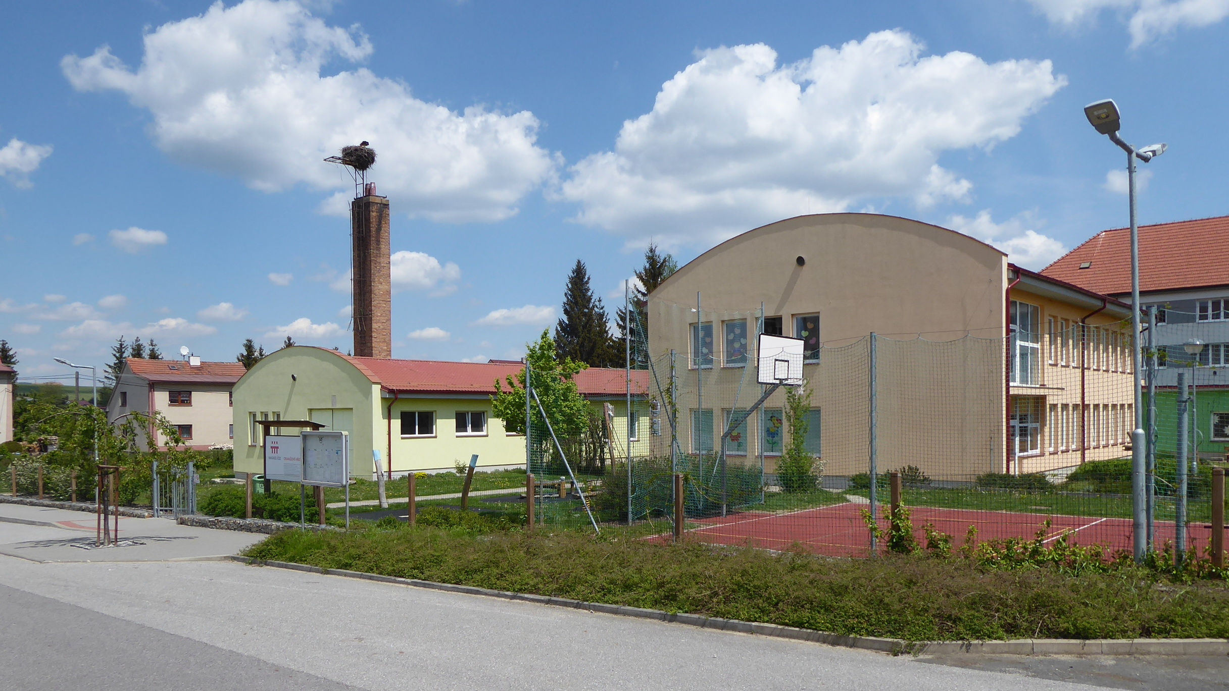 ZŠ a MŠ Batelov foto 3