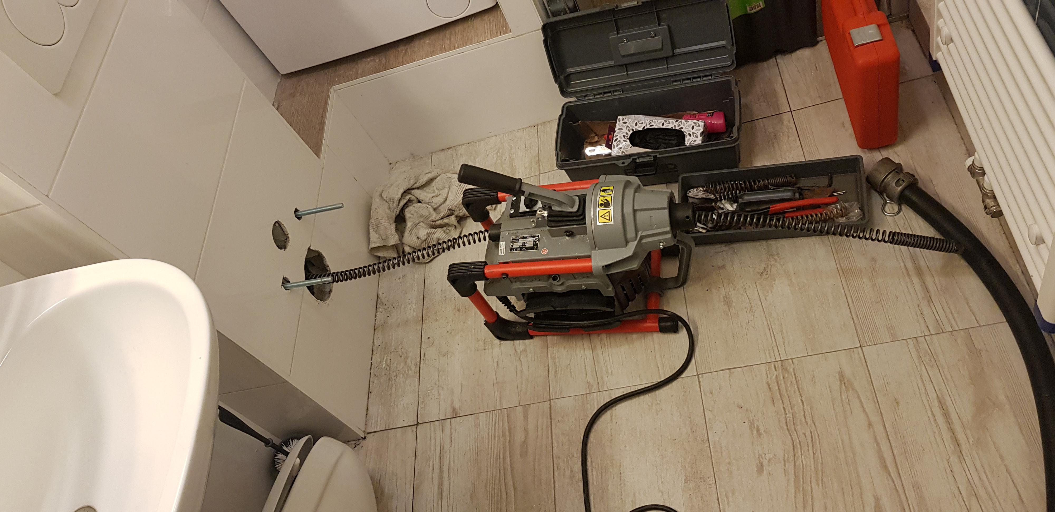 Donerios s.r.o. - Čištění kanalizace 24/7 foto 5