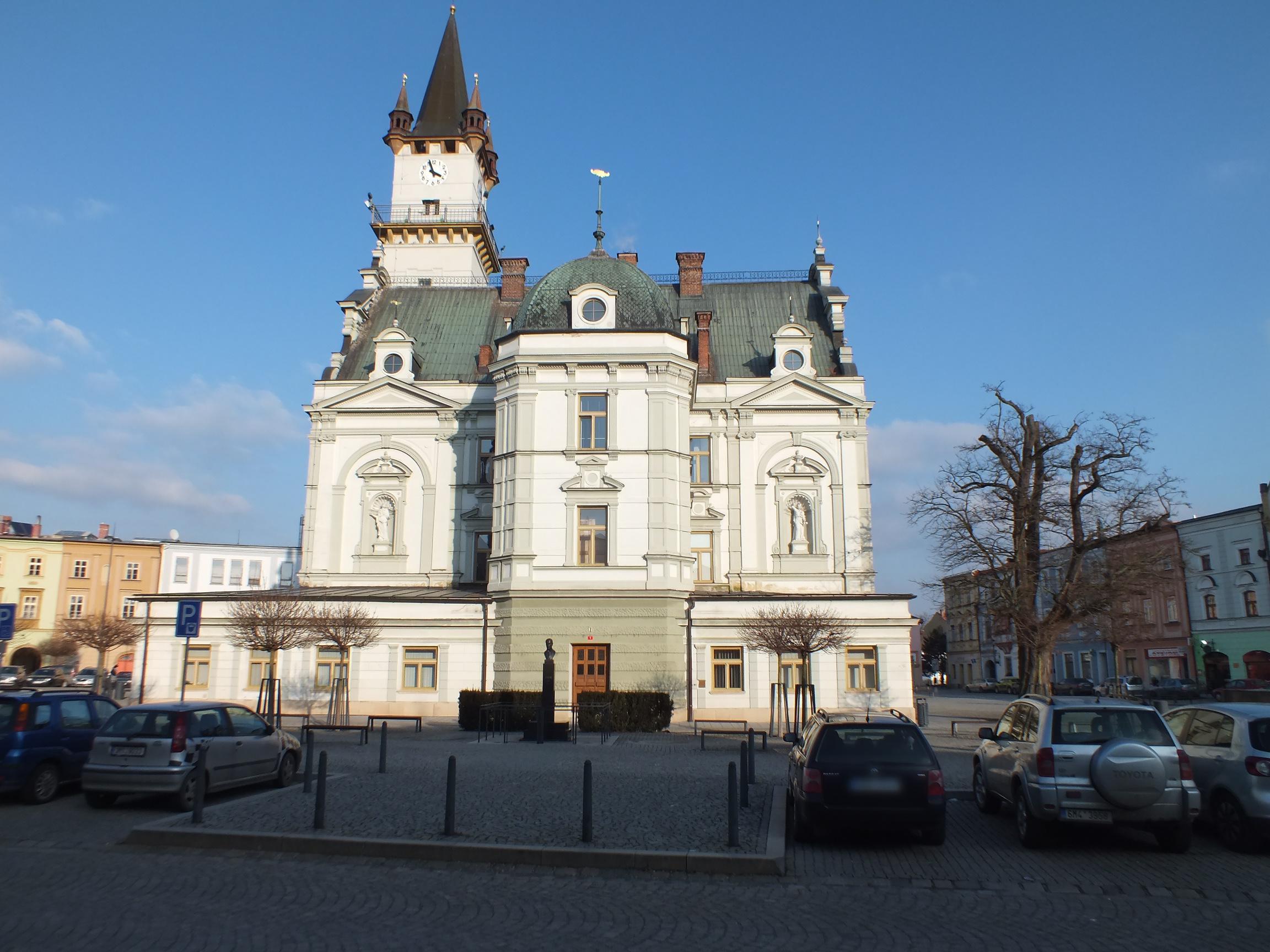Uničov - městský úřad foto 3