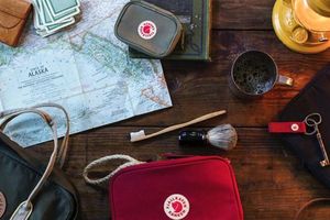 Company graphic FJÄLLRÄVEN