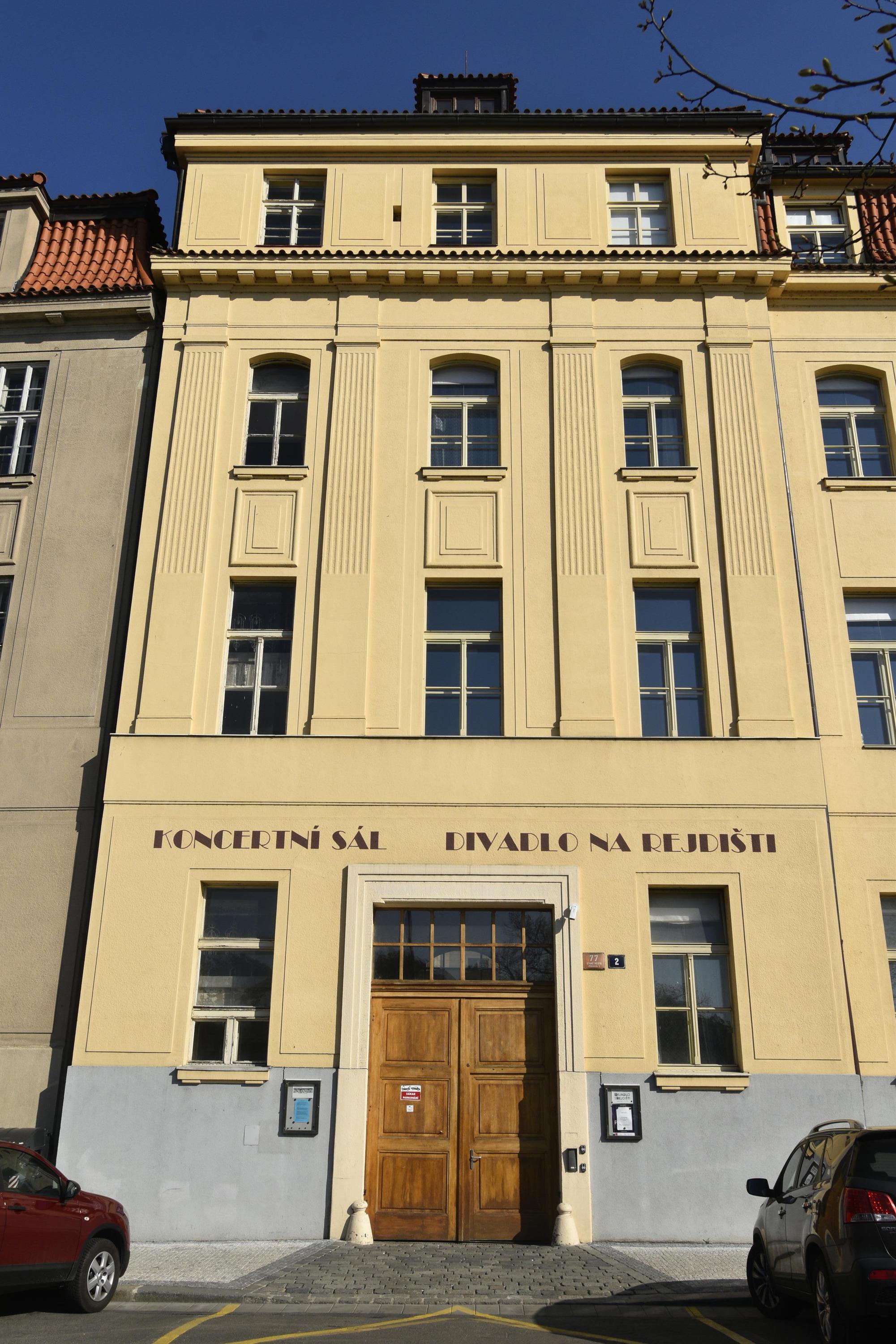 Divadlo Na Rejdišti foto 2