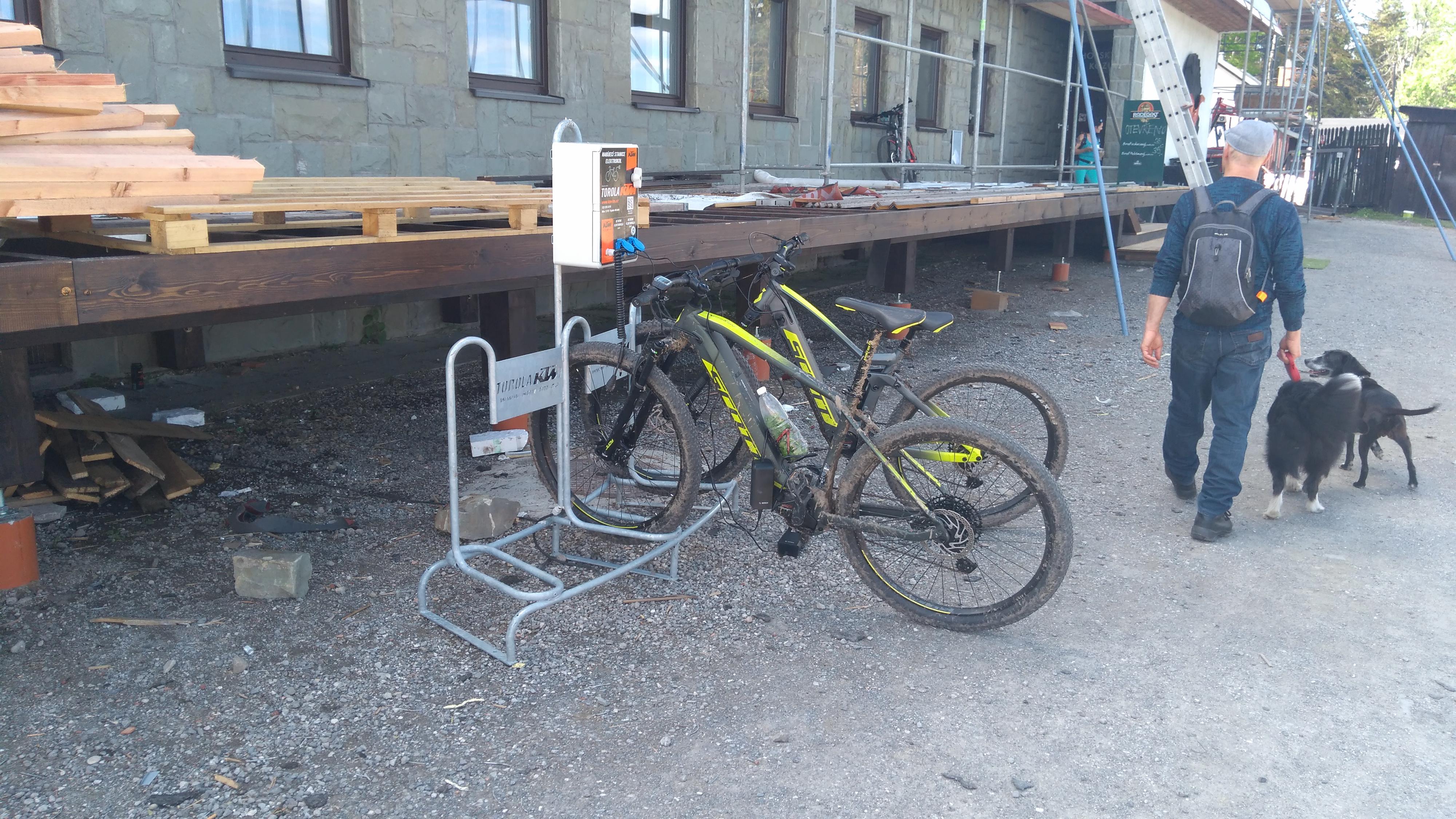 Nabíjecí stanice pro elektrokola TOROLA