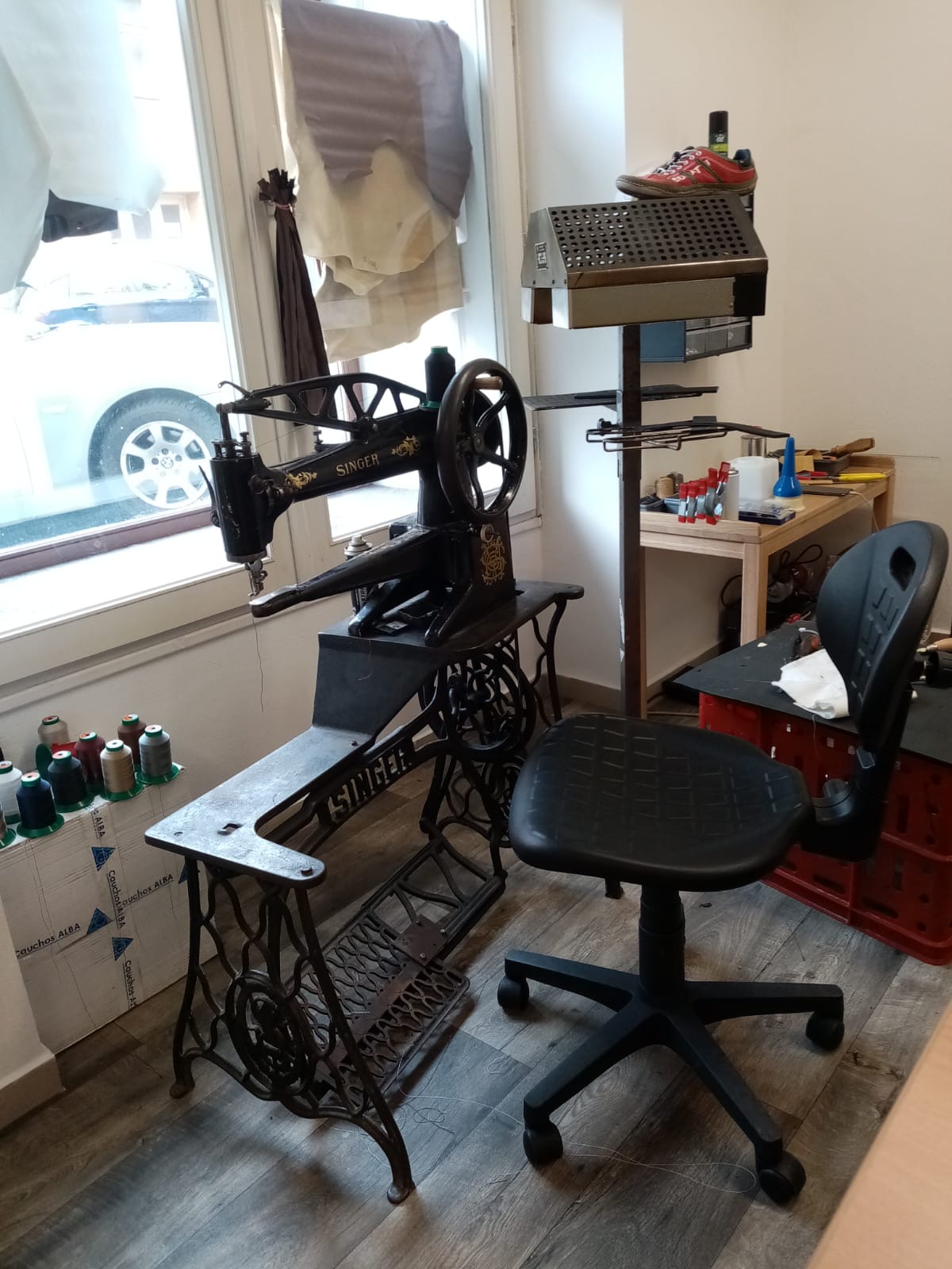 Opravy Obuvi a Brašnářství - Jan Ondráček foto 3