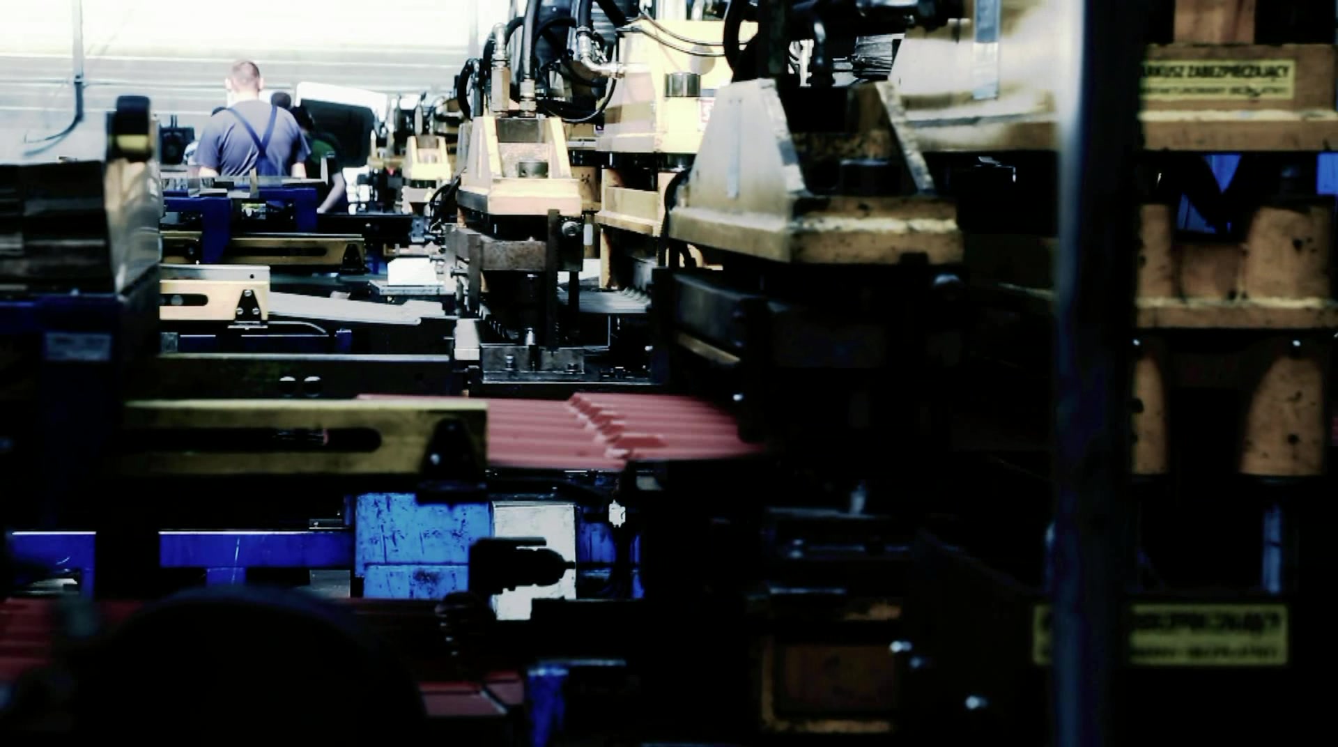 SATJAM - střechy, okapy, trapézy foto 2 (náhled videa)