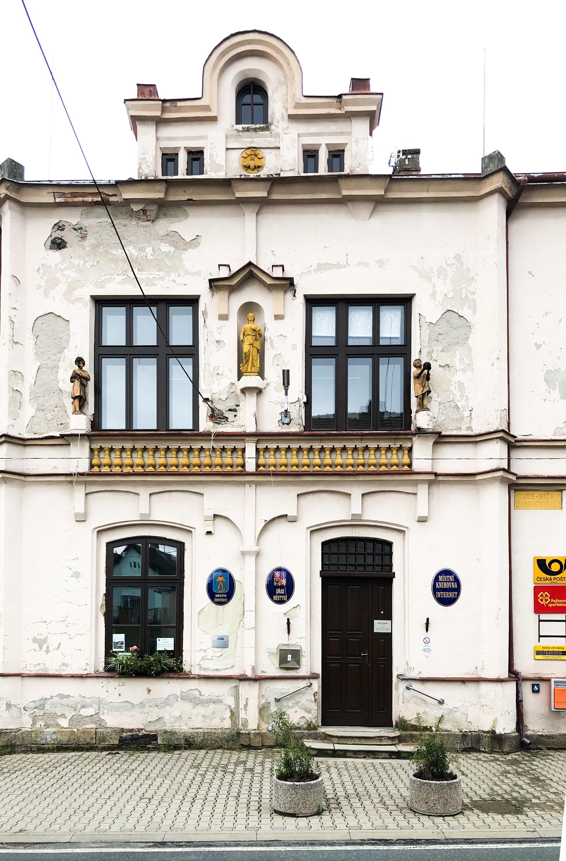 Obecní knihovna Žehušice foto 2