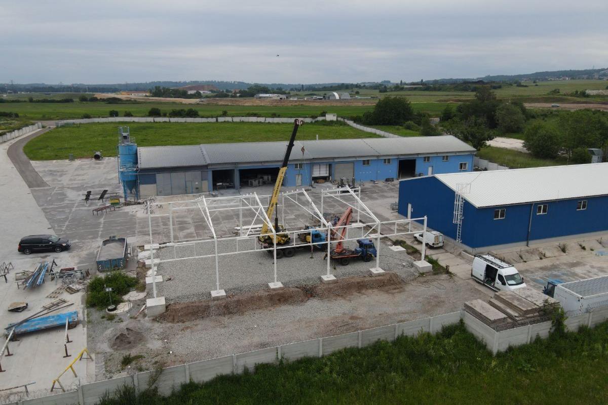 OCELOVÉ KONSTRUKCE A HALY , STAVEBNÍ ZÁMEČNICTVÍ