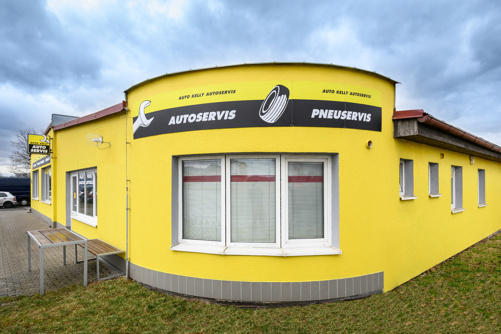 Jakub Hájek, Autoslužby Ždírec