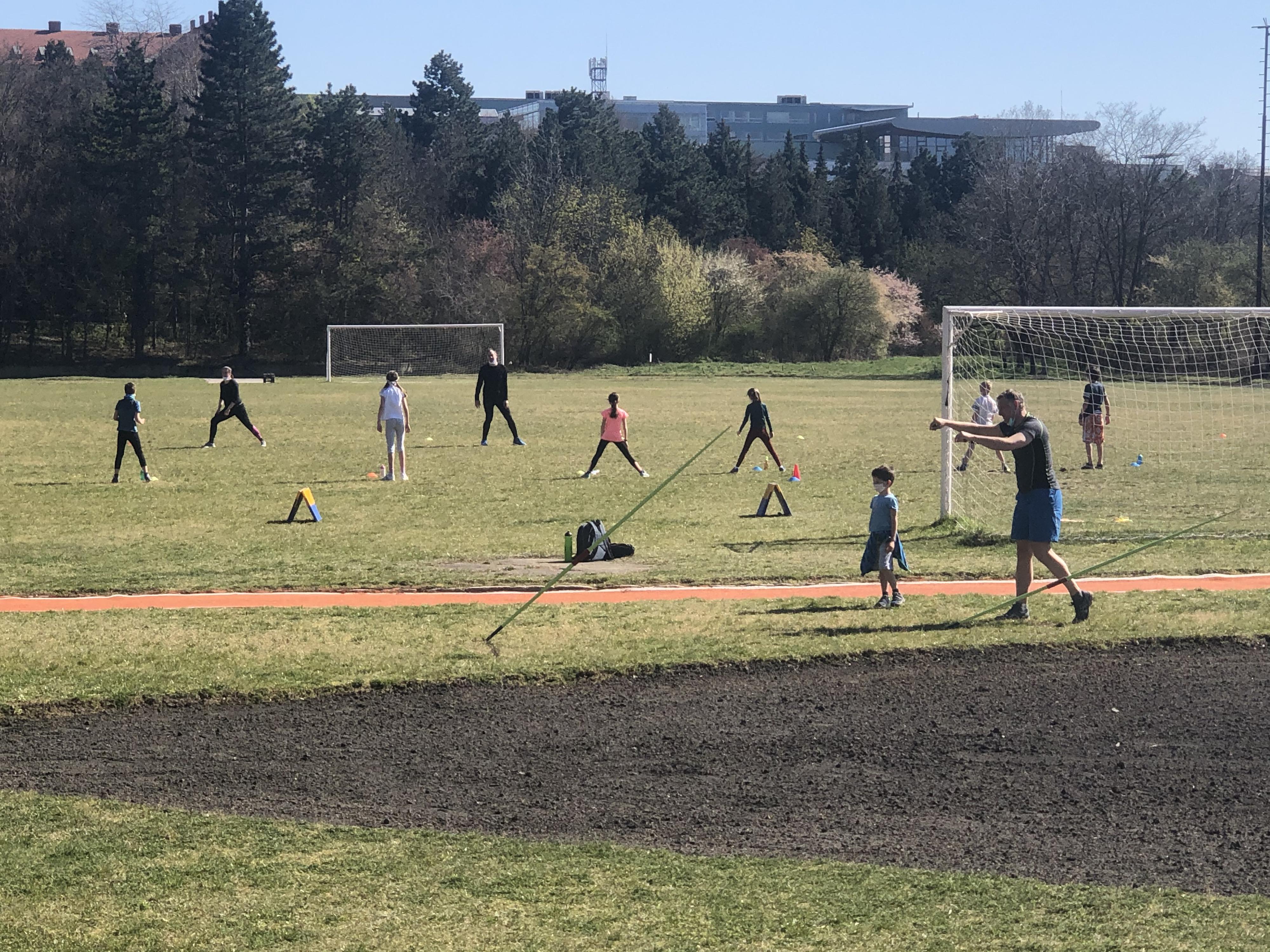 Hřiště Ponava - atletický stadion foto 2