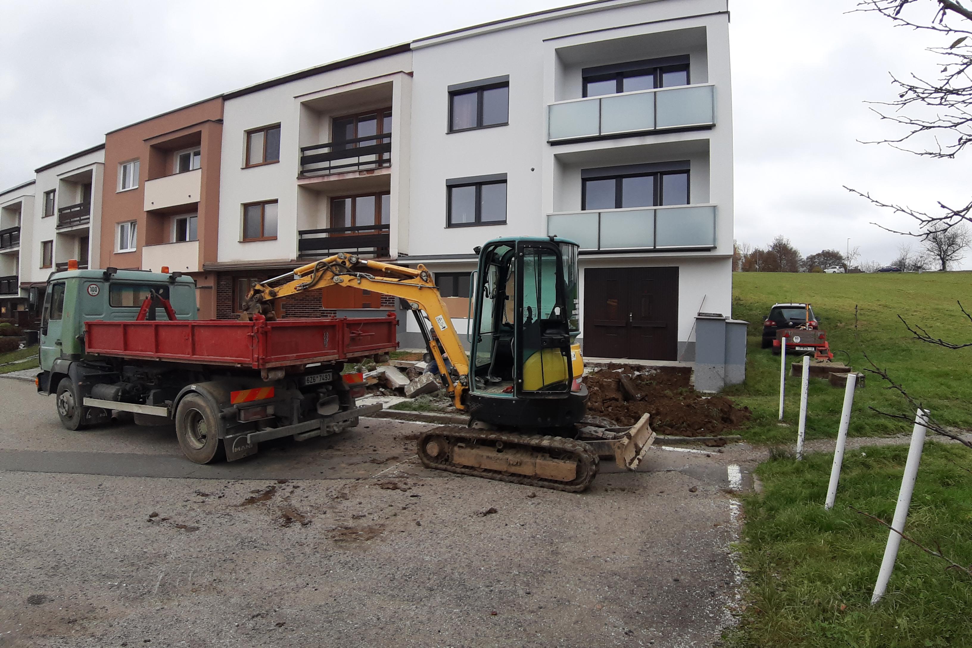 Zemní práce Tomáš Bartoš