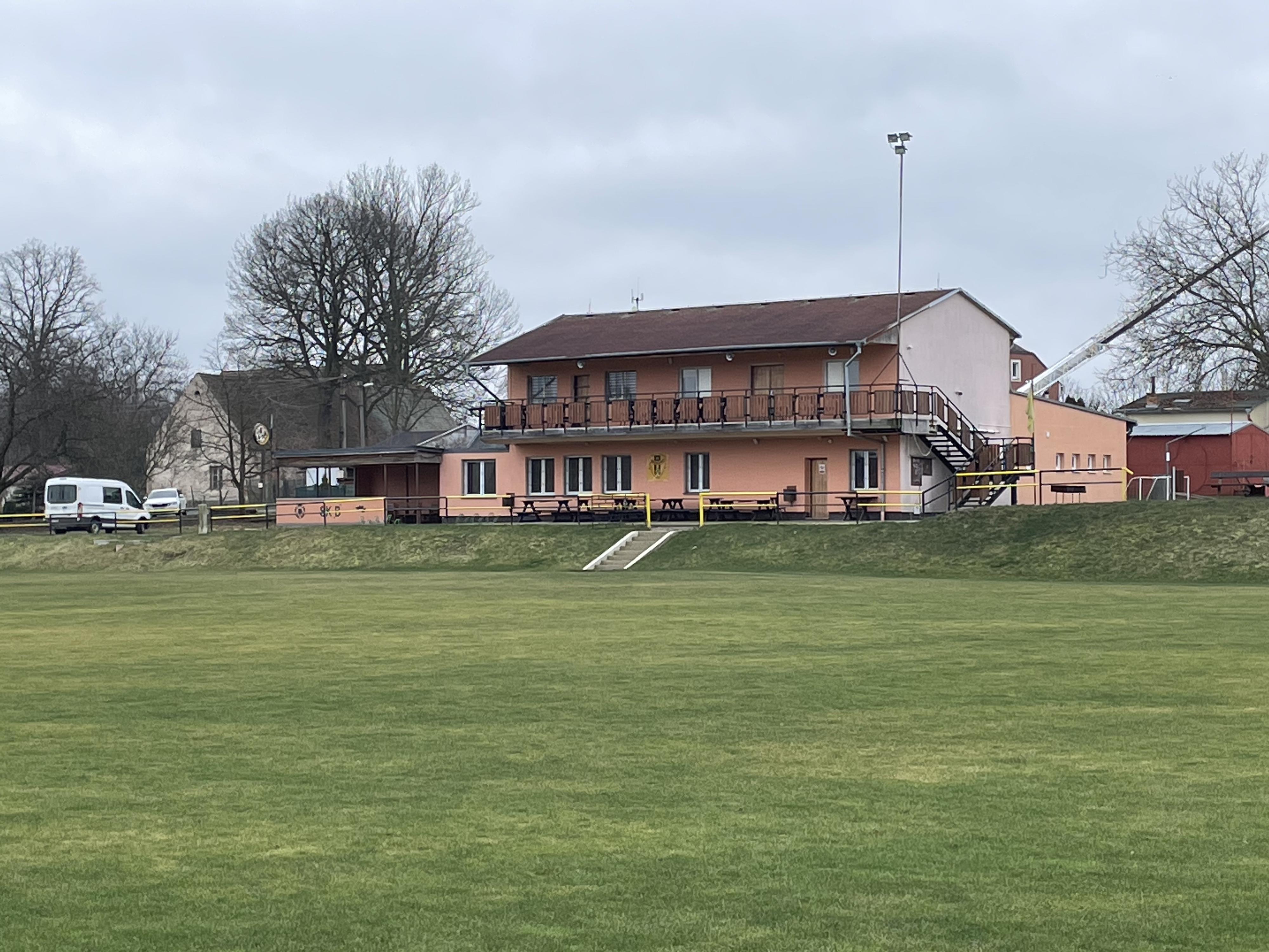Restaurace SK Božičany foto 3