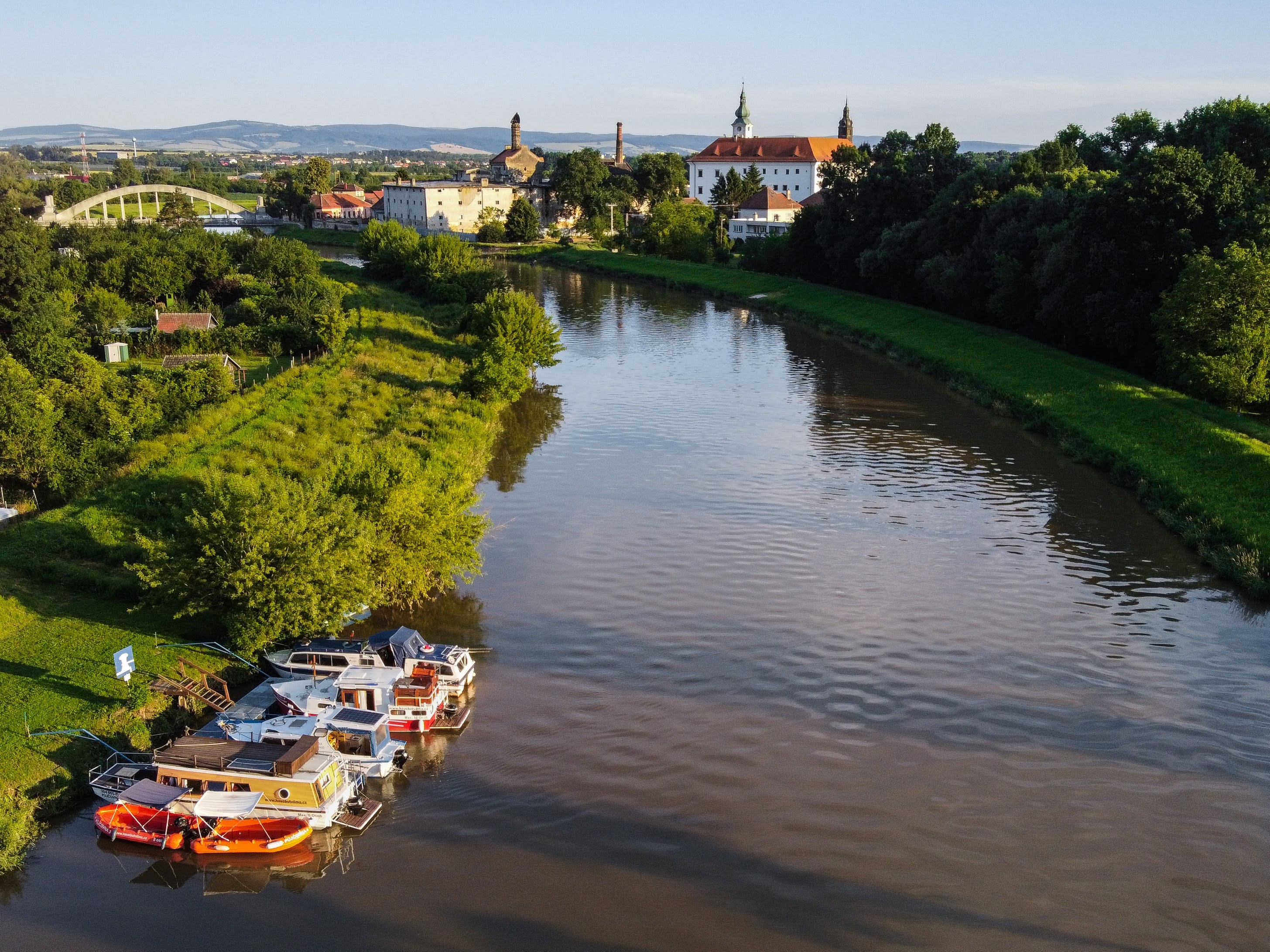 Půjčovna hausbótů lodebatuvkanal.cz foto 3