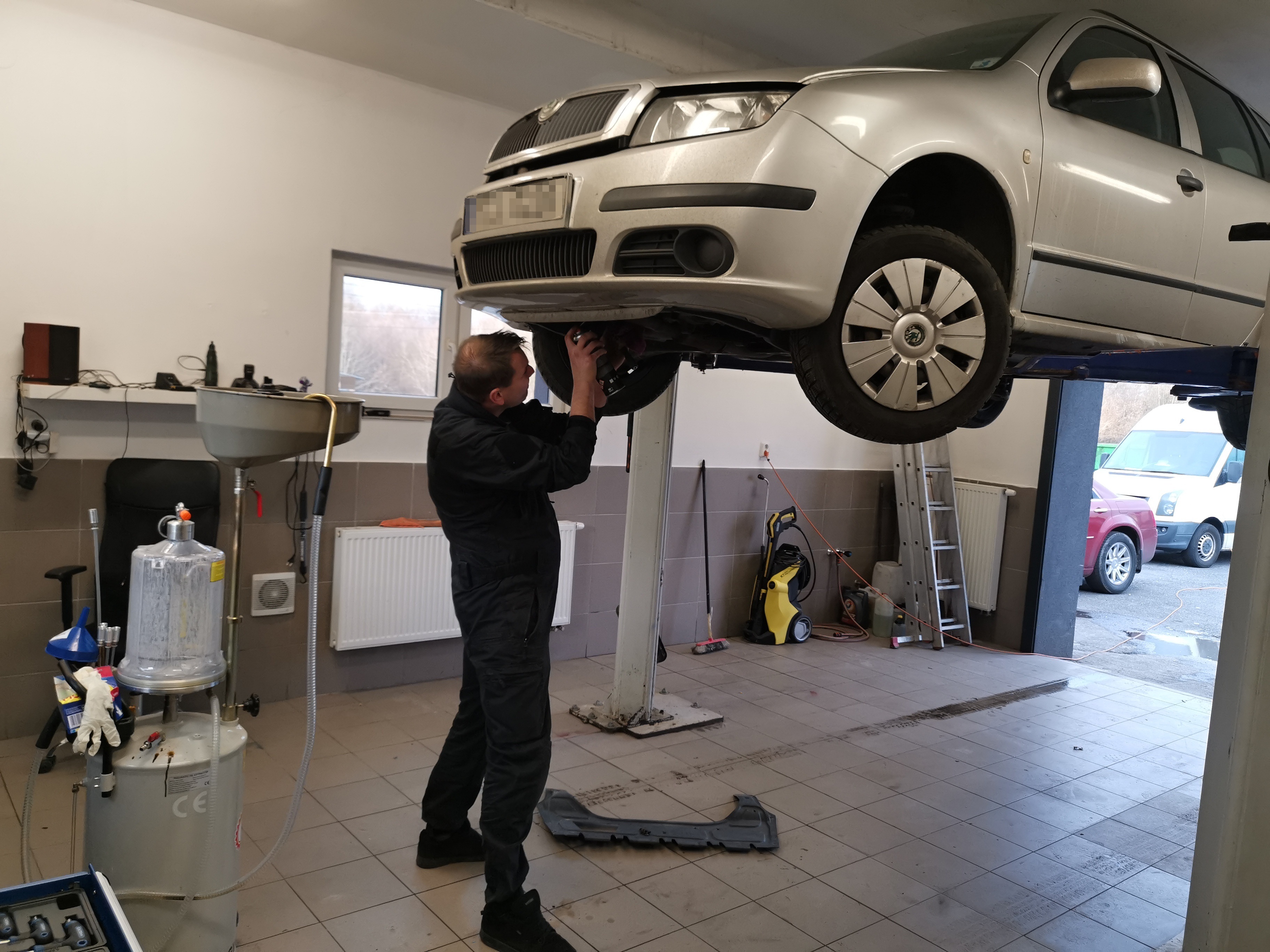 Tomi Servis foto 2