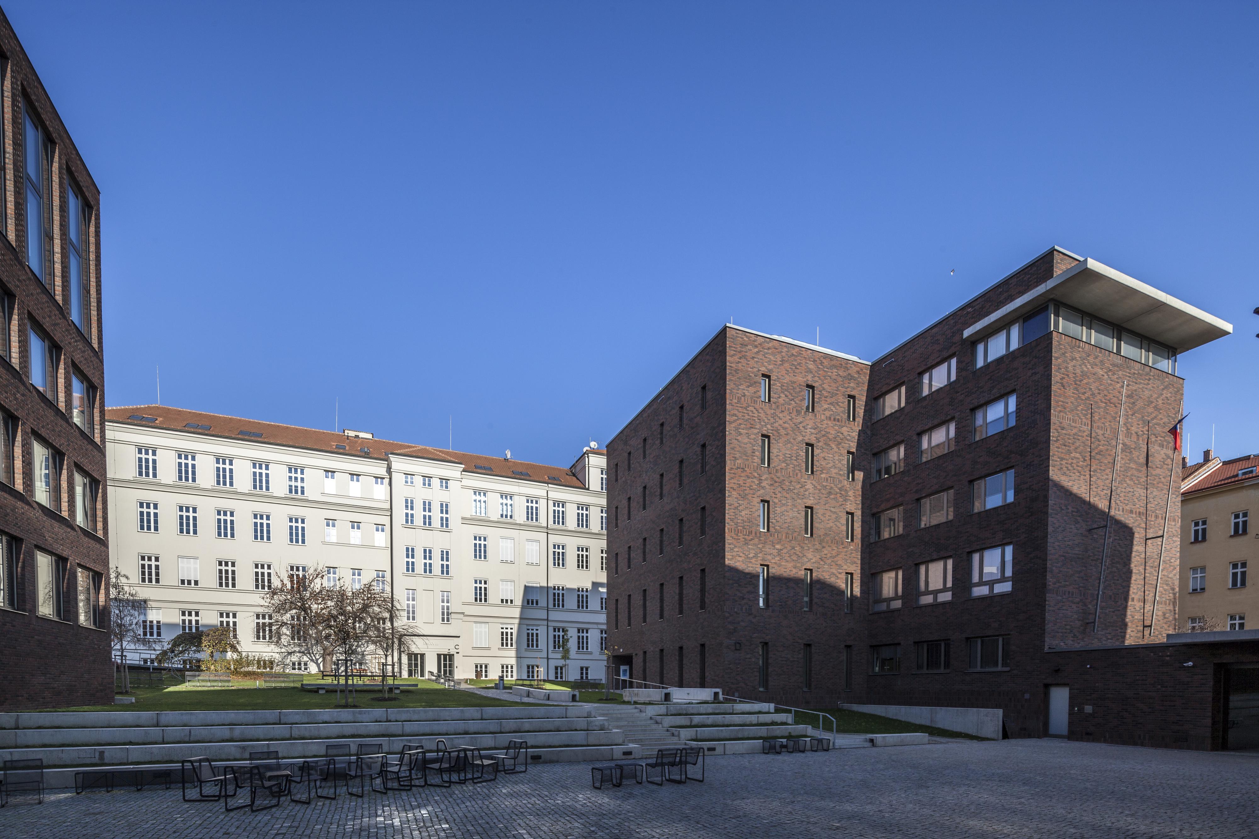 Filozofická fakulta Masarykovy univerzity foto 6