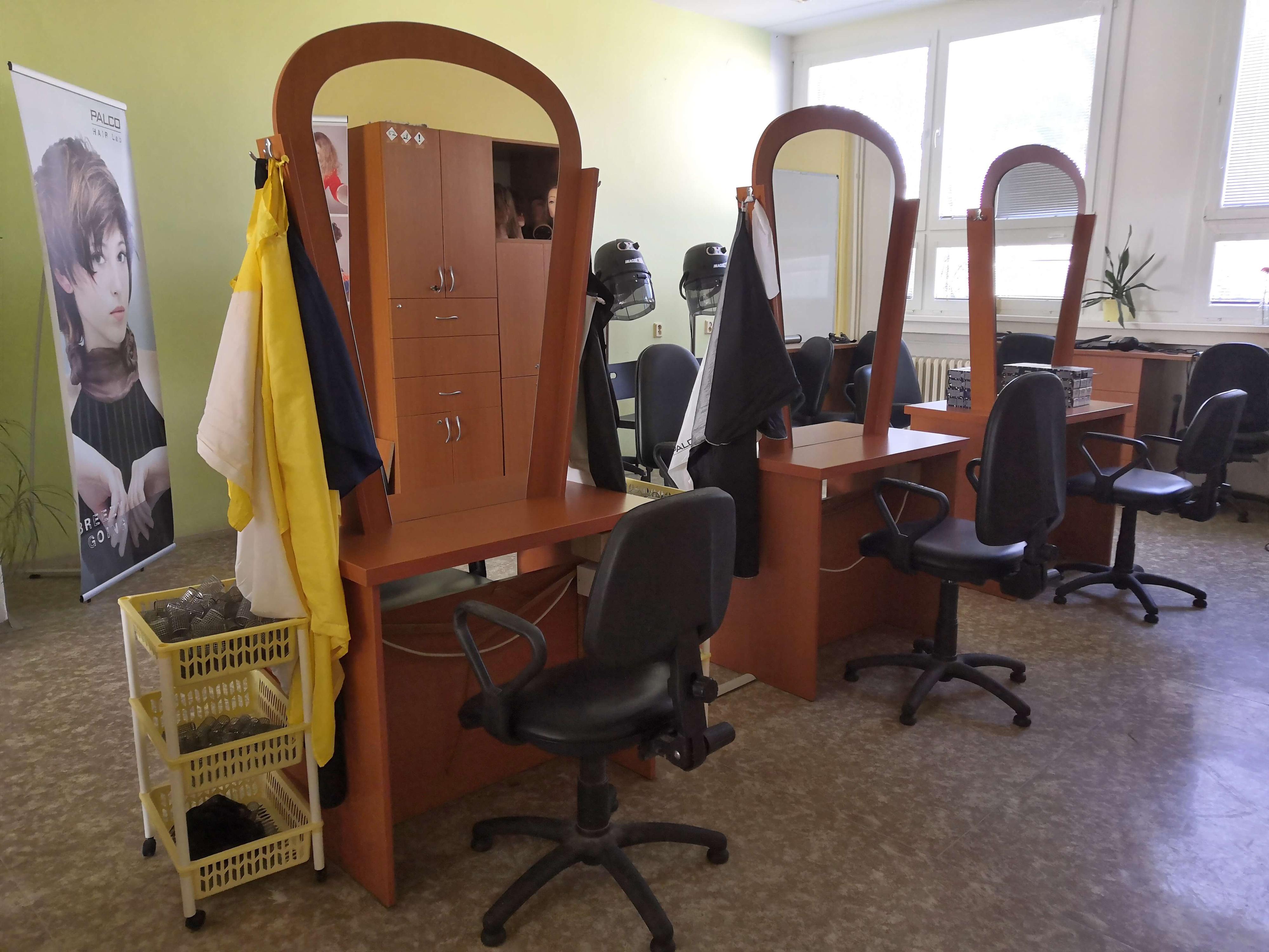 Kadeřnictví a masáže - Střední škola Odry foto 3