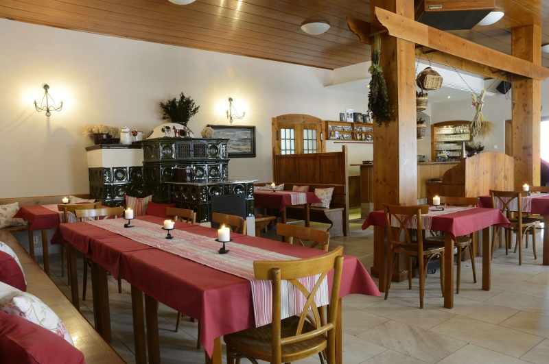 Restaurace Hotelu Leopold Račín foto 2