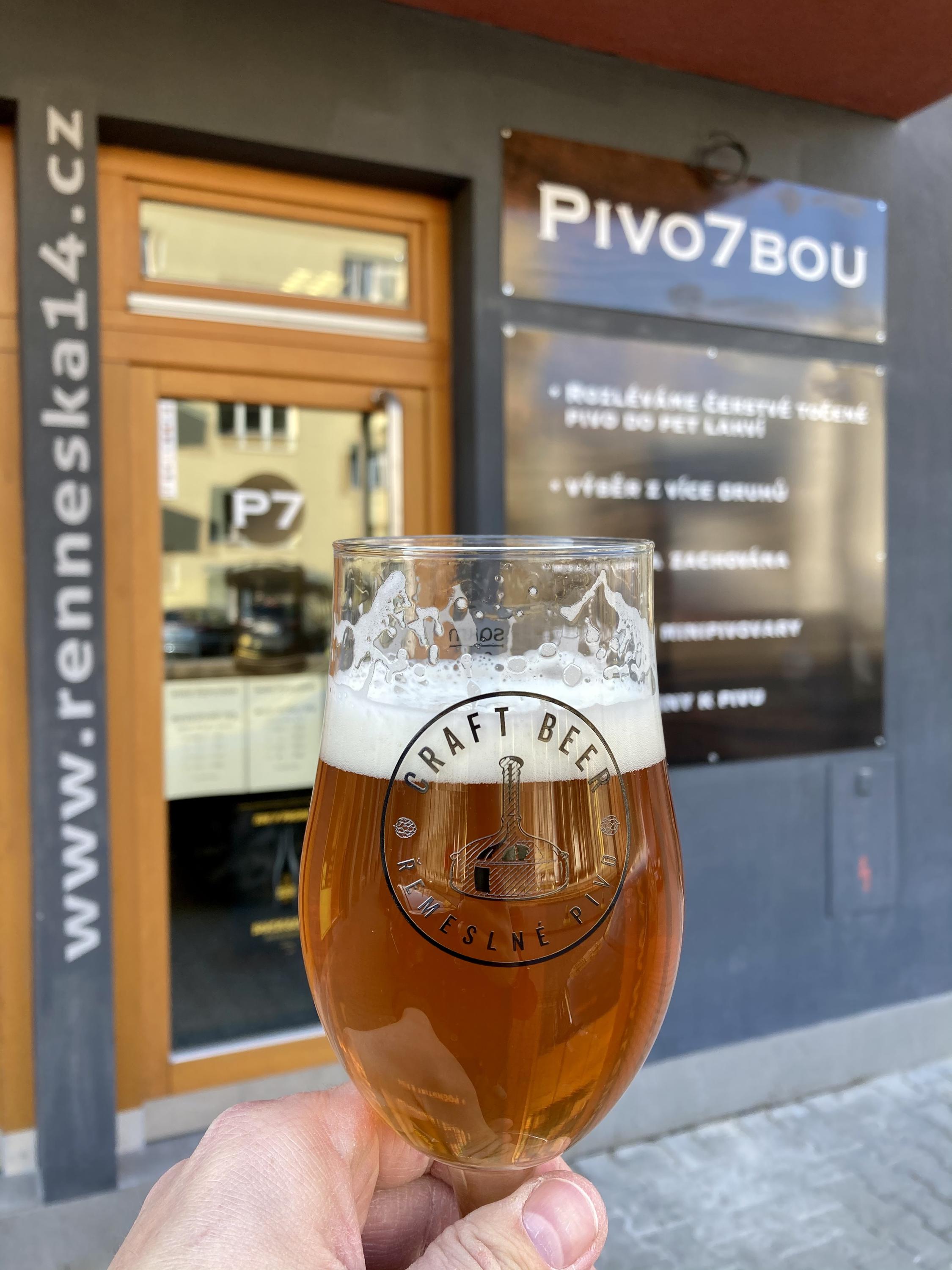 Pivotéka Pivo7bou (Beer shop) foto 5