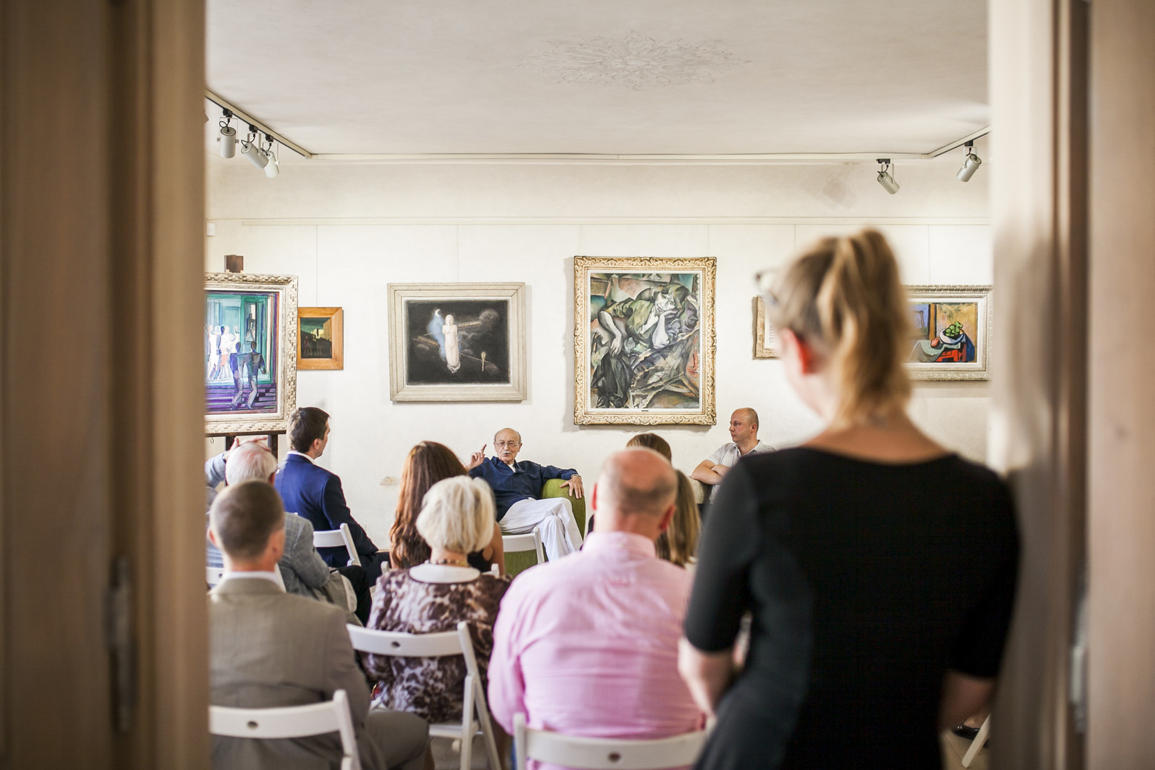 RETRO GALLERY foto 2