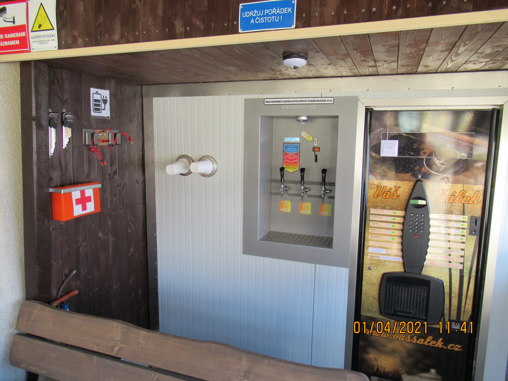 Samoobslužný bar u Fausta - nabíjecí stanice foto 3