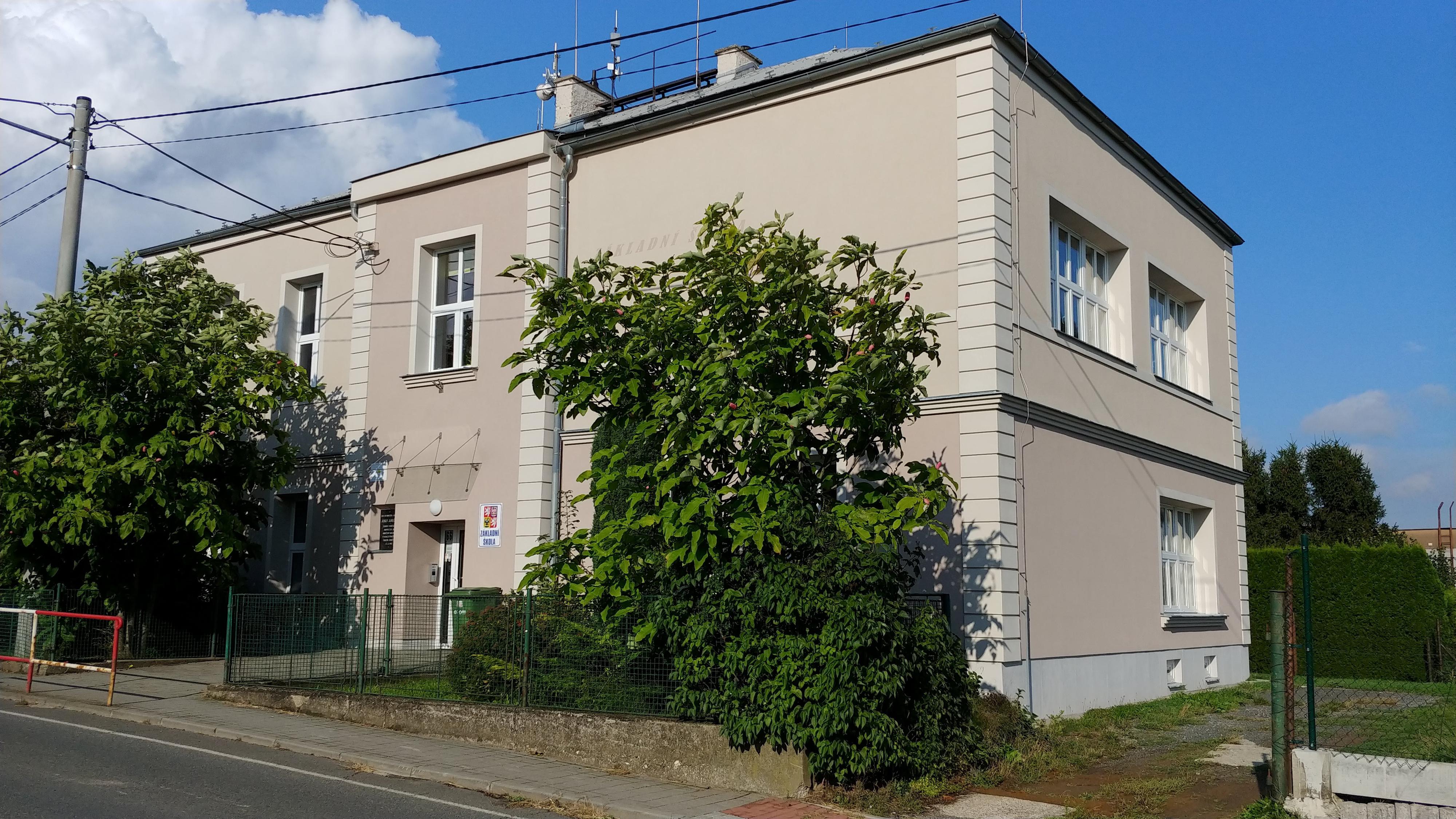 Základní škola Děhylov, okres Opava