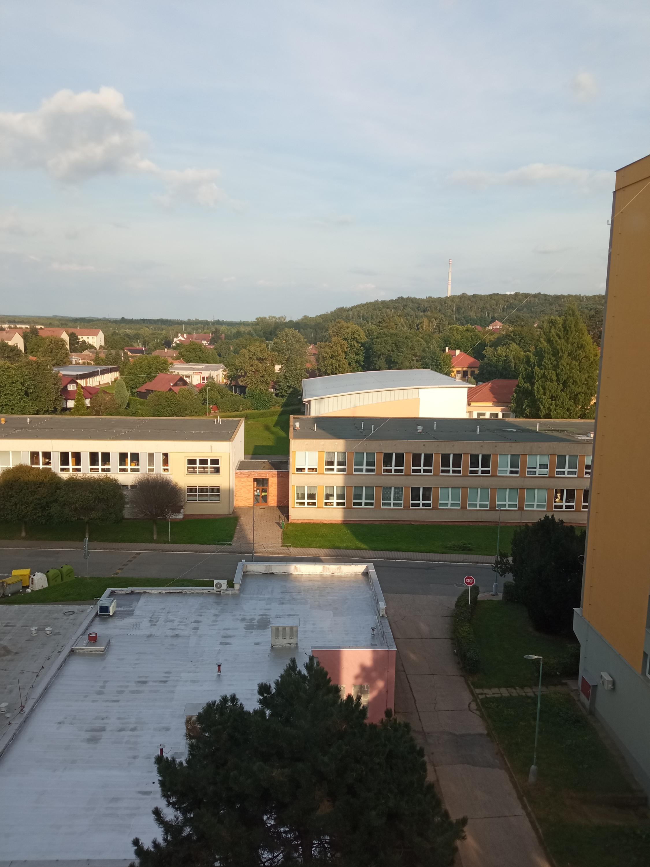 ZŠ Chvaletice foto 2