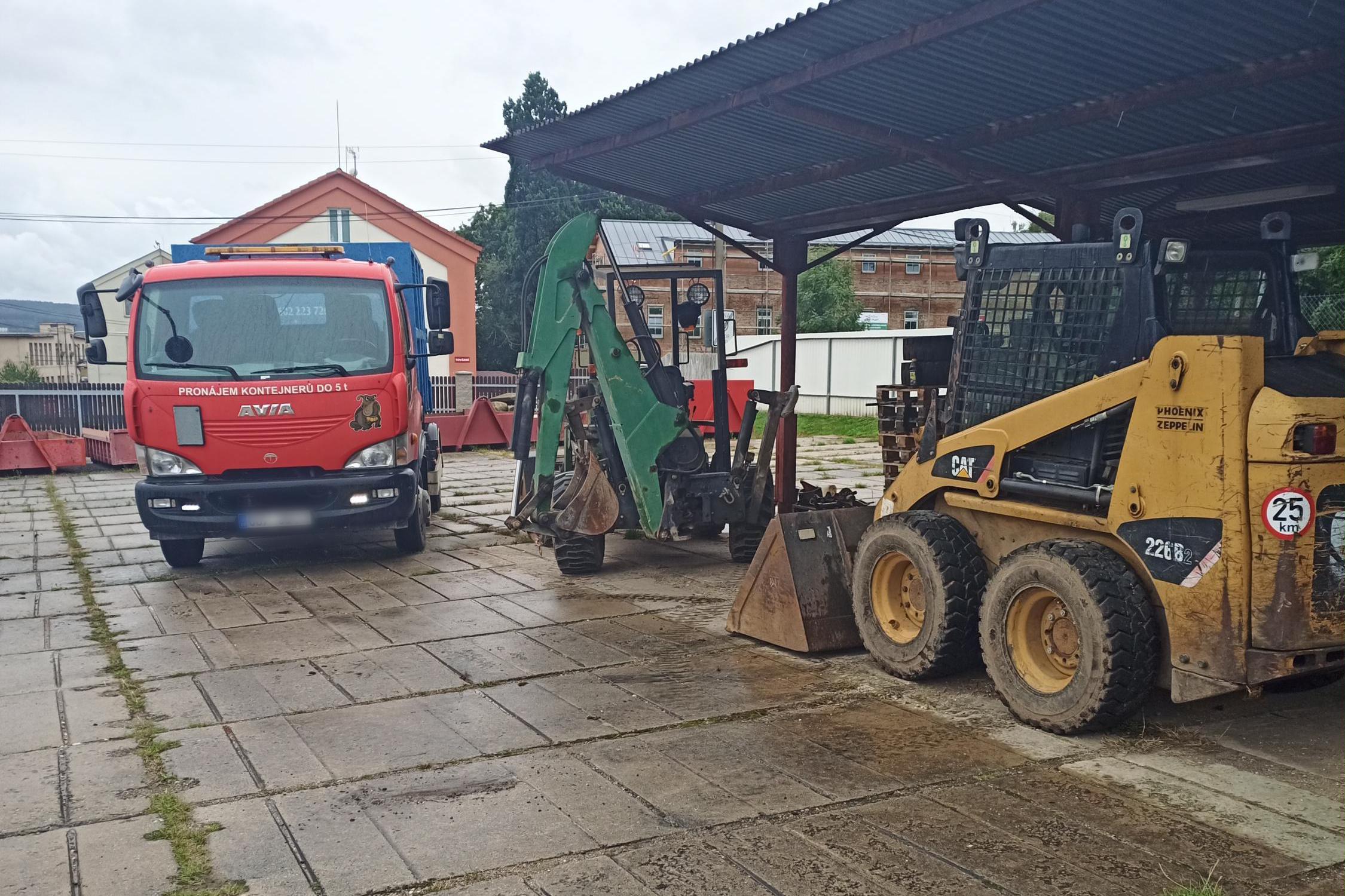 Kontejnery Petr Novák