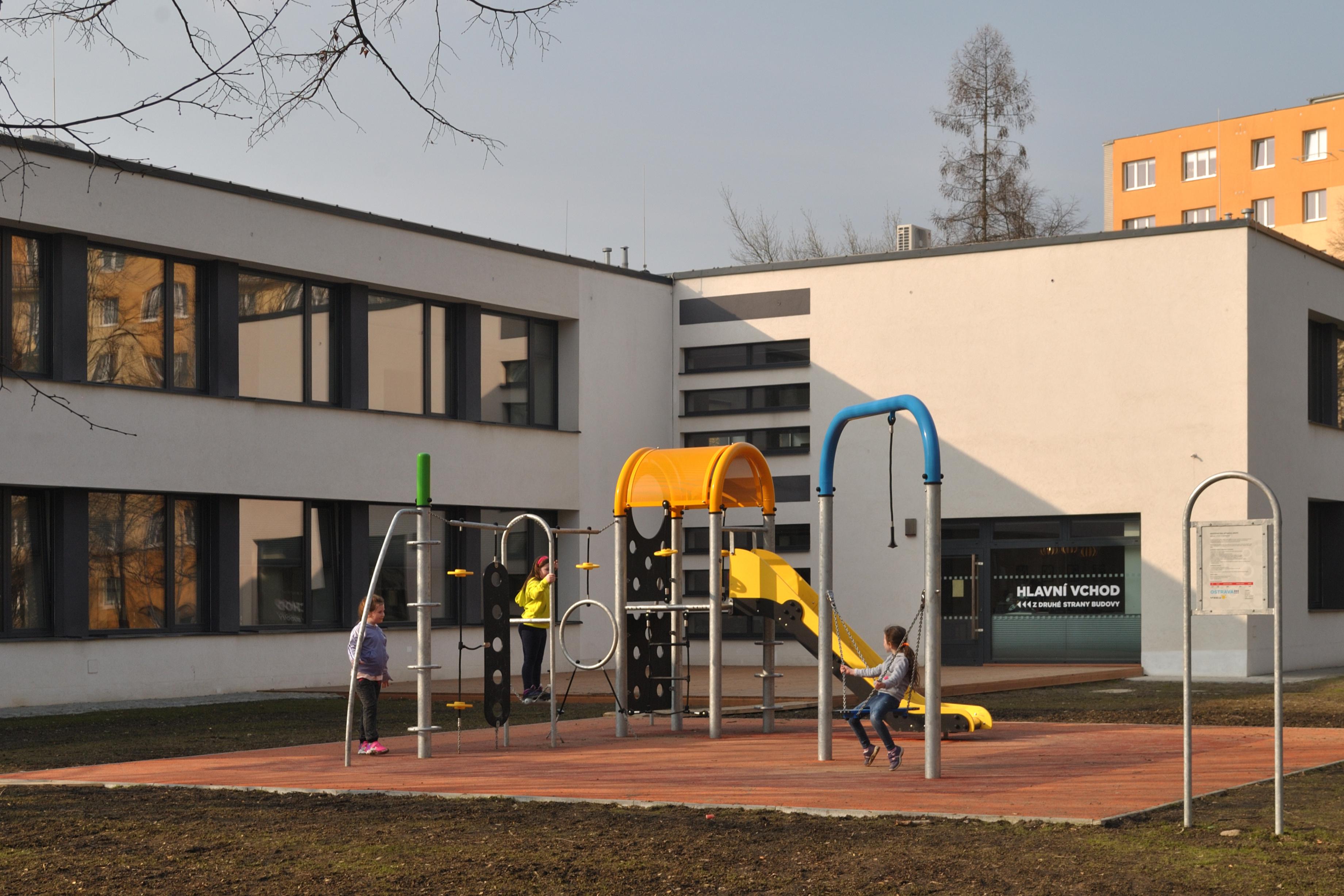 Knihovna města Ostravy foto 3