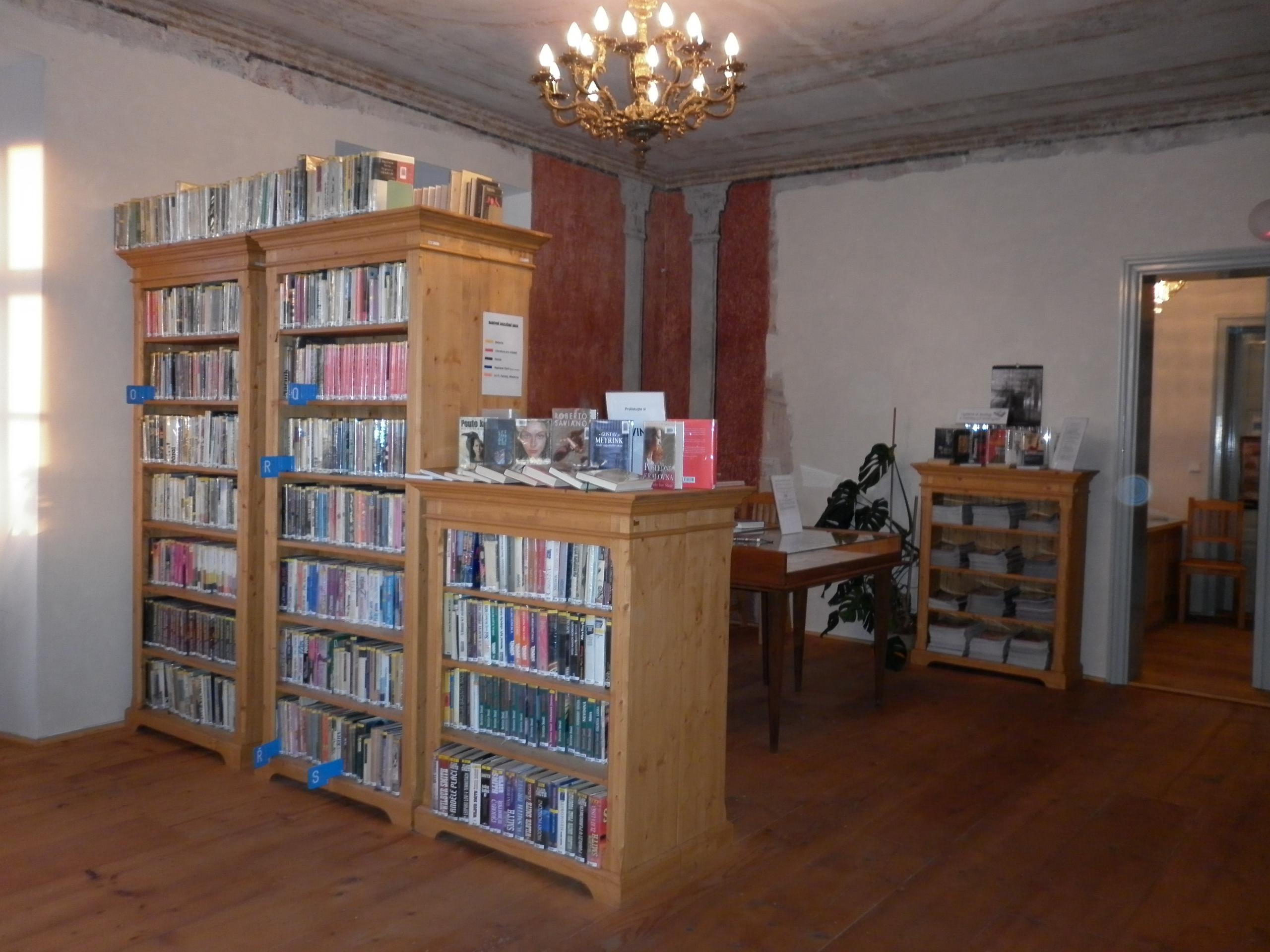 Městská knihovna Dolní Bousov foto 6