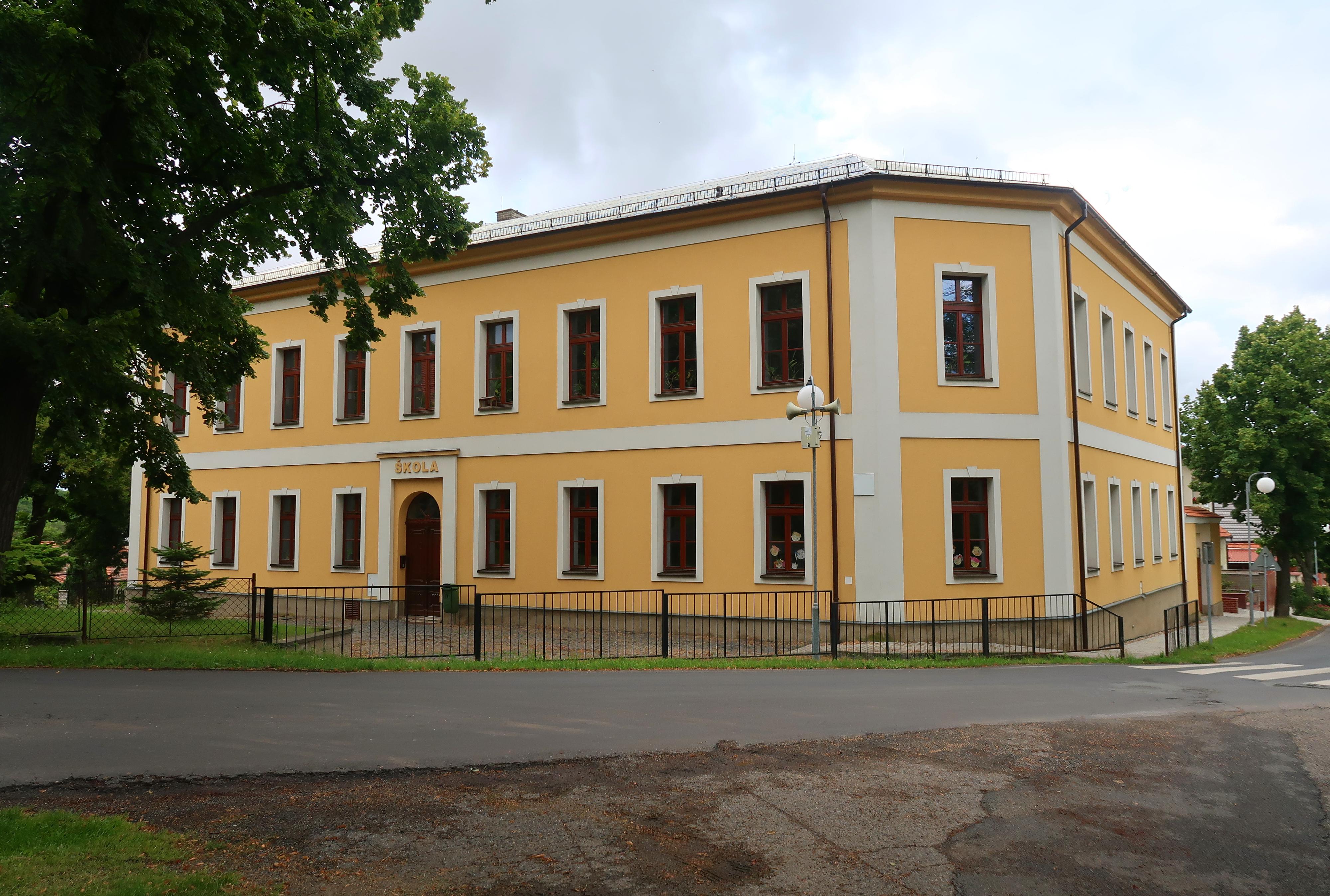 Základní škola Vraný foto 2