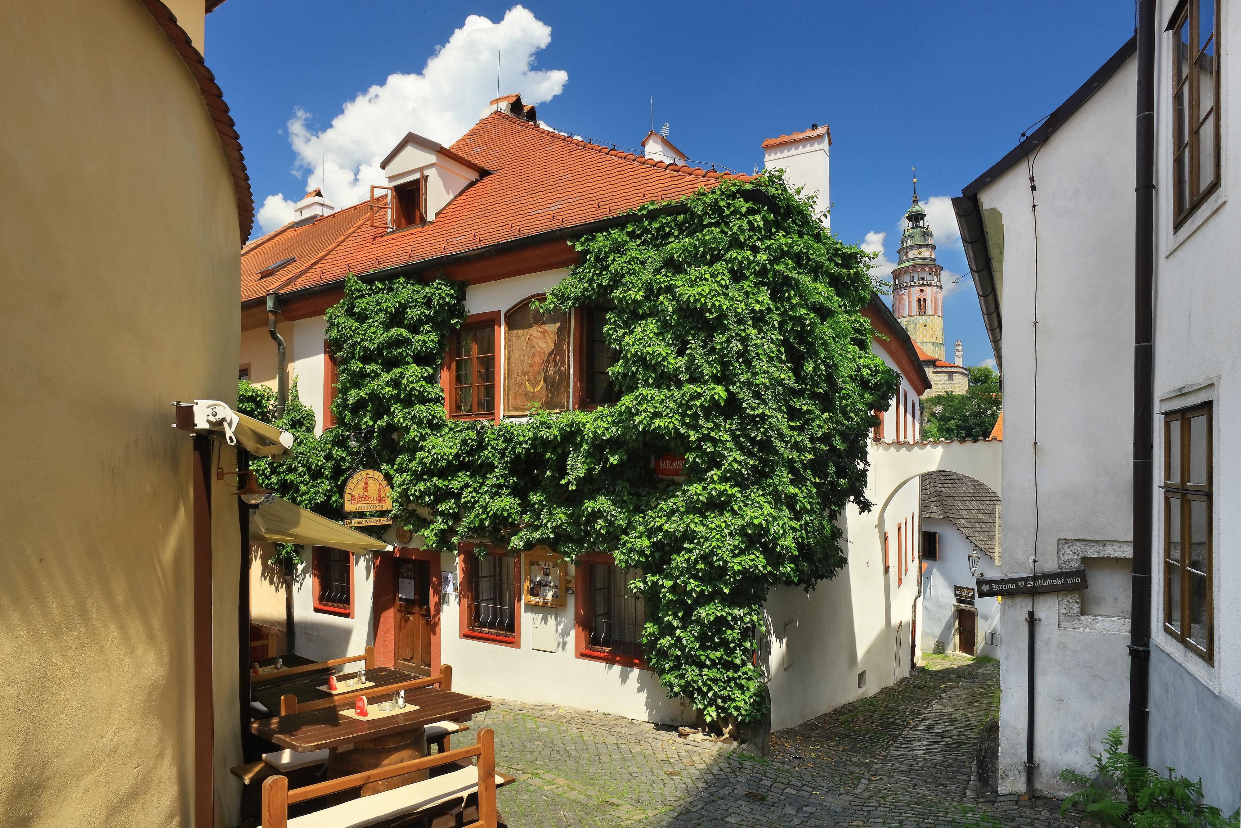 Castle View Apartments