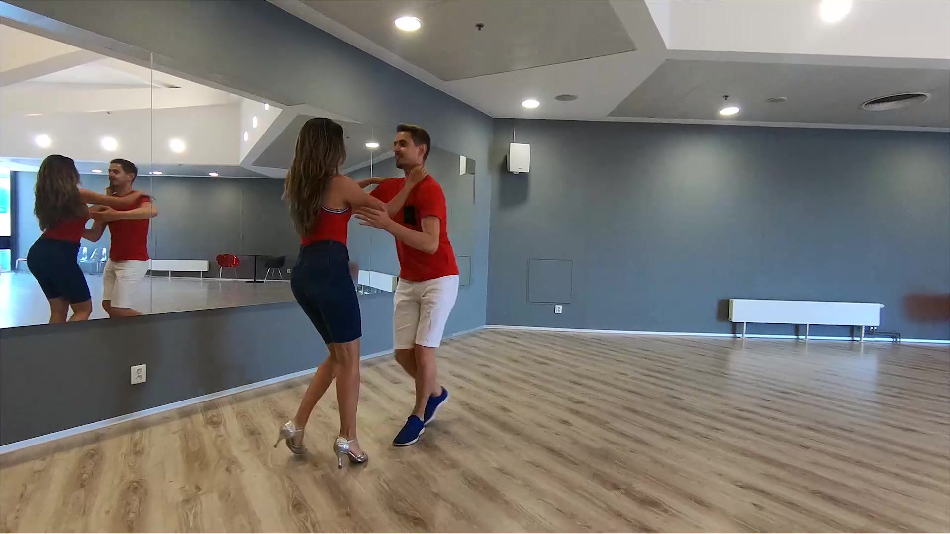 Taneční škola COOL DANCE foto 2 (náhled videa)
